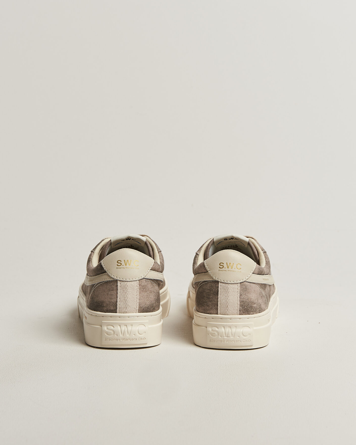 Uomini | Sneakers | Stepney Workers Club | Dellow S-Strike Sunfade Canvas Sneaker Earth Grey