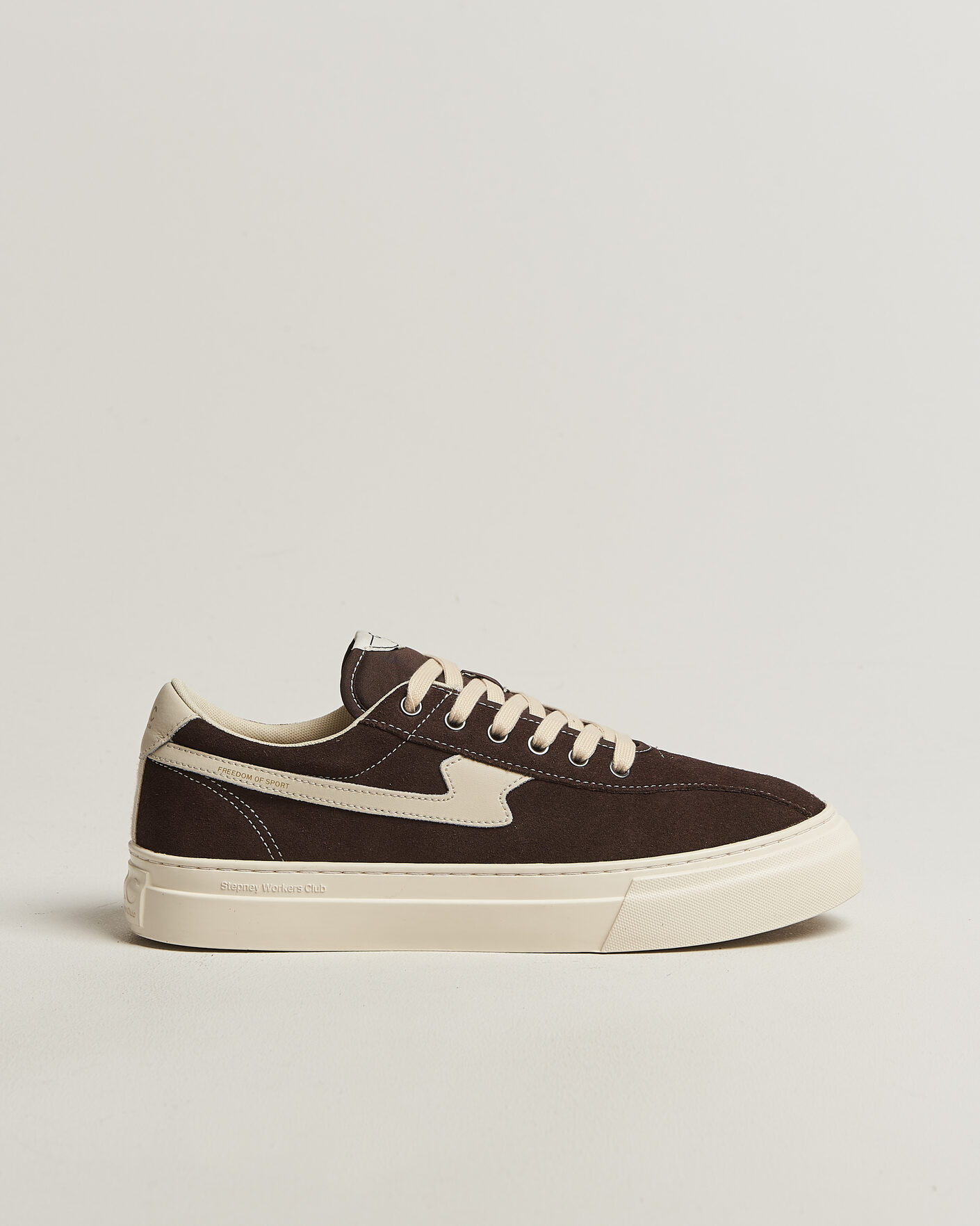 Uomini | Sneakers | Stepney Workers Club | Dellow S-Strike Cupsole Suede Sneaker Dark Brown