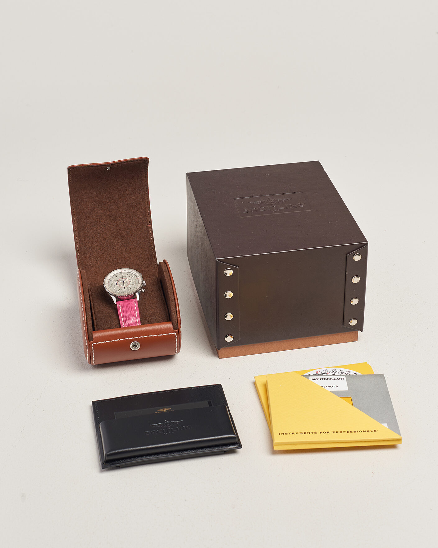 Uomini | Pre-Owned & Vintage Watches | Breitling Pre-Owned | Navitimer 37