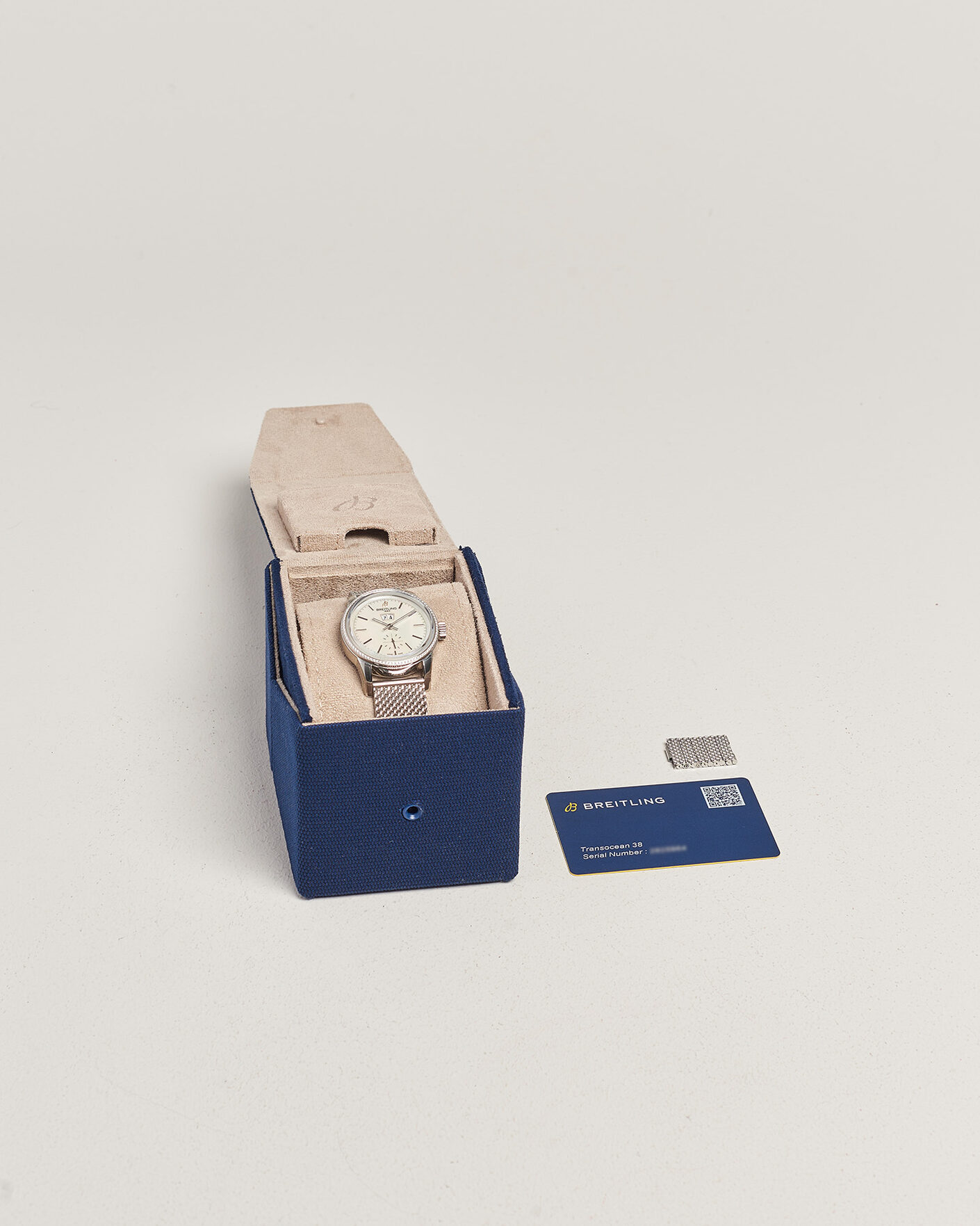 Uomini | Pre-Owned & Vintage Watches | Breitling Pre-Owned | Transocean 38 