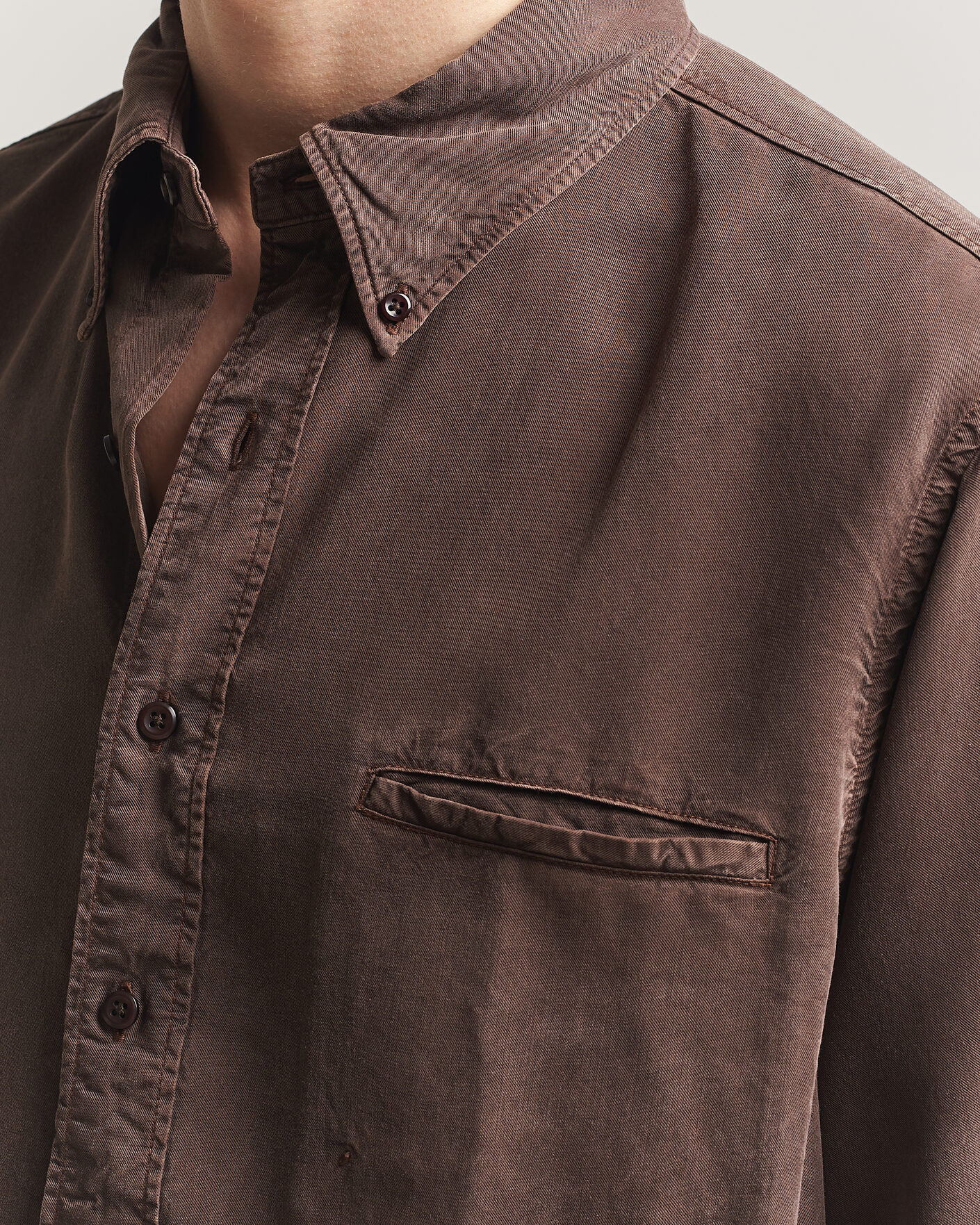 Uomini | Camicie | Filippa K | Zack Lyocell Shirt Dark Chocolate