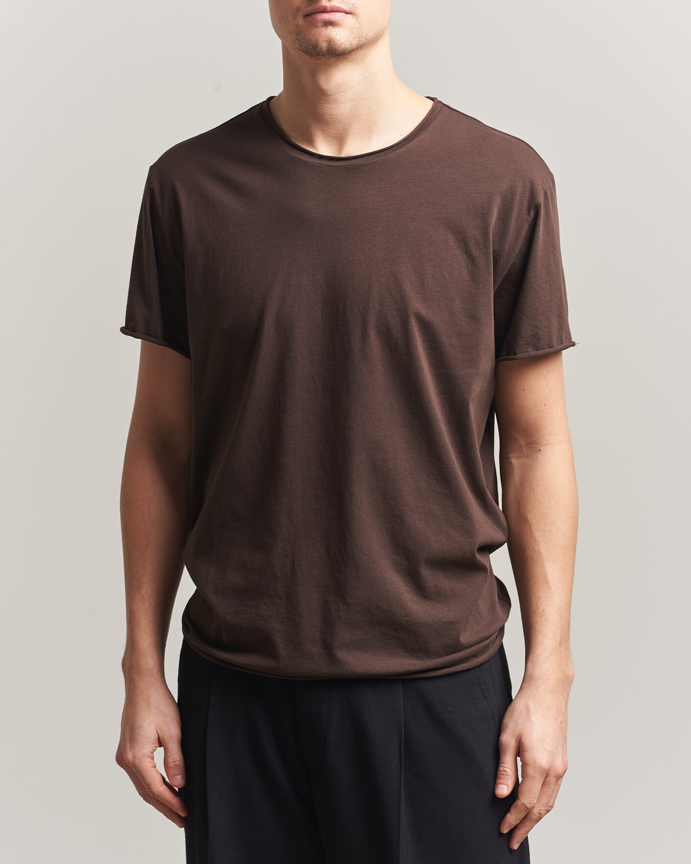 Uomini | T-shirt | Filippa K | Roll Neck Crew Neck T-Shirt Dark Chocolate