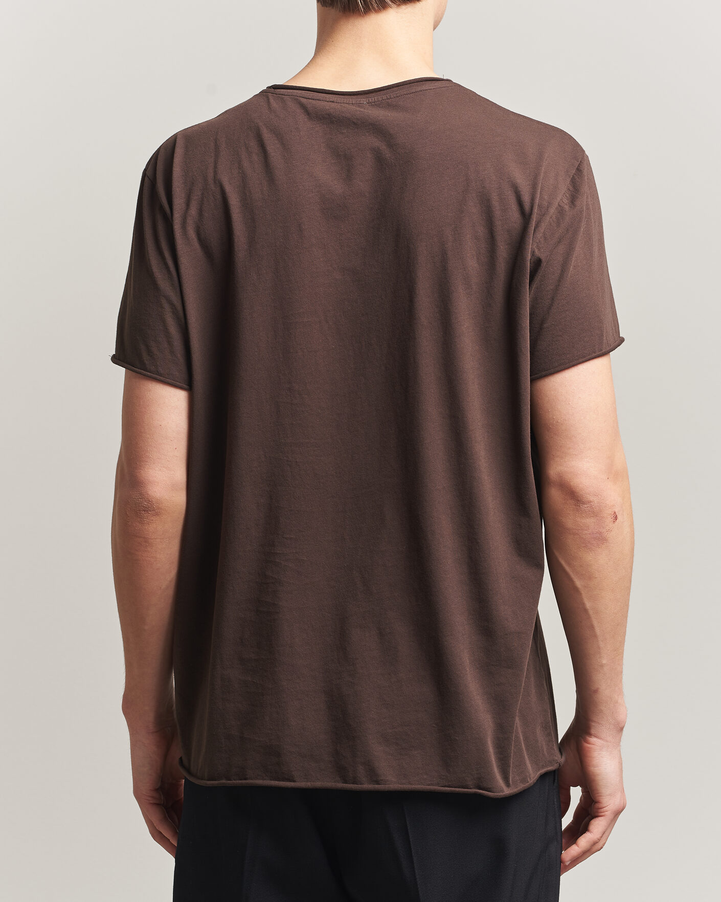 Uomini | T-shirt | Filippa K | Roll Neck Crew Neck T-Shirt Dark Chocolate