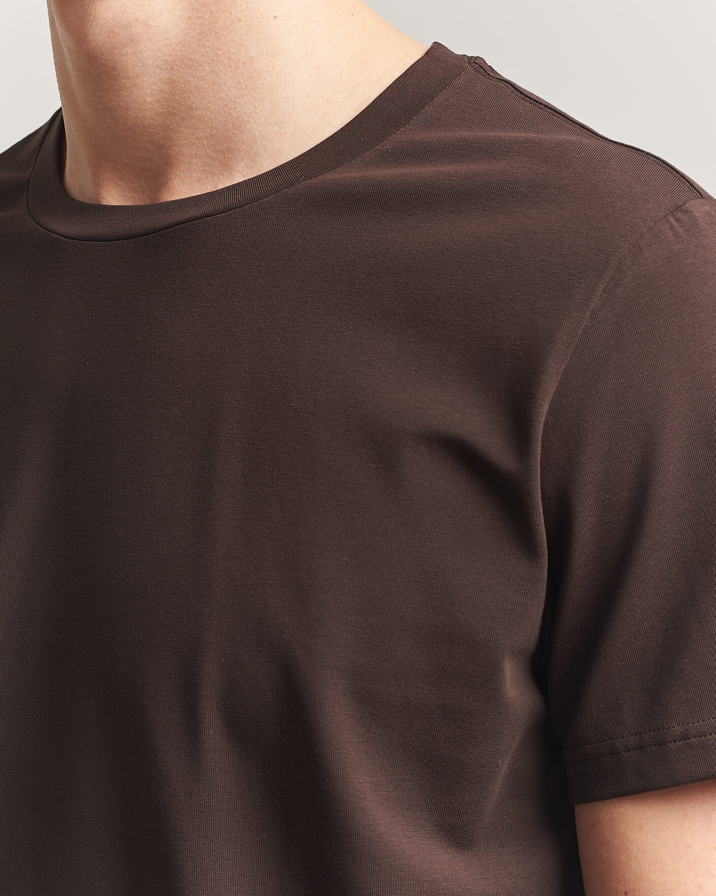 Uomini | T-shirt | Filippa K | Soft Lycra T-Shirt Dark Chocolate