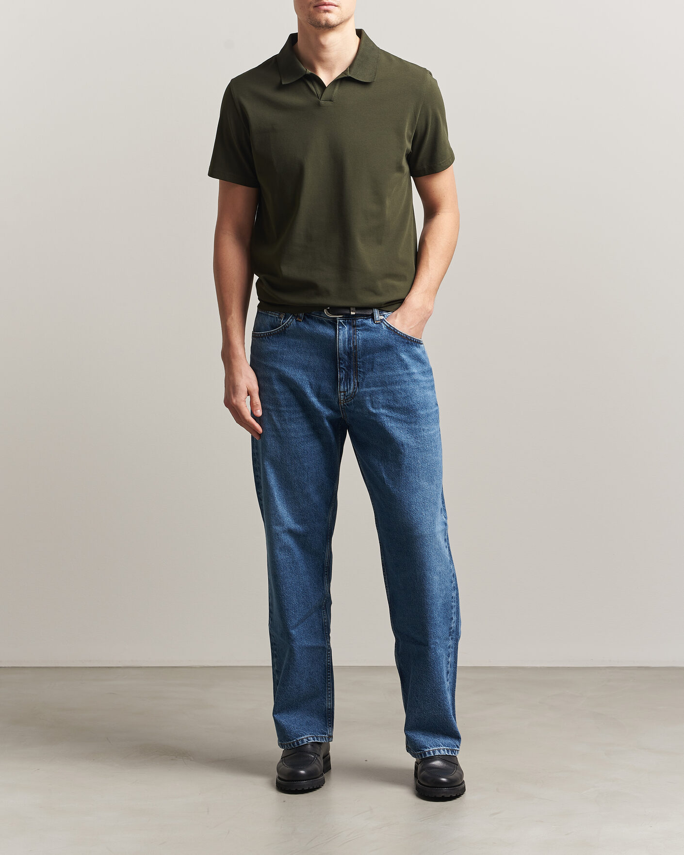 Uomini | Polo | Filippa K | Soft Lycra Polo T-Shirt Midnight Olive