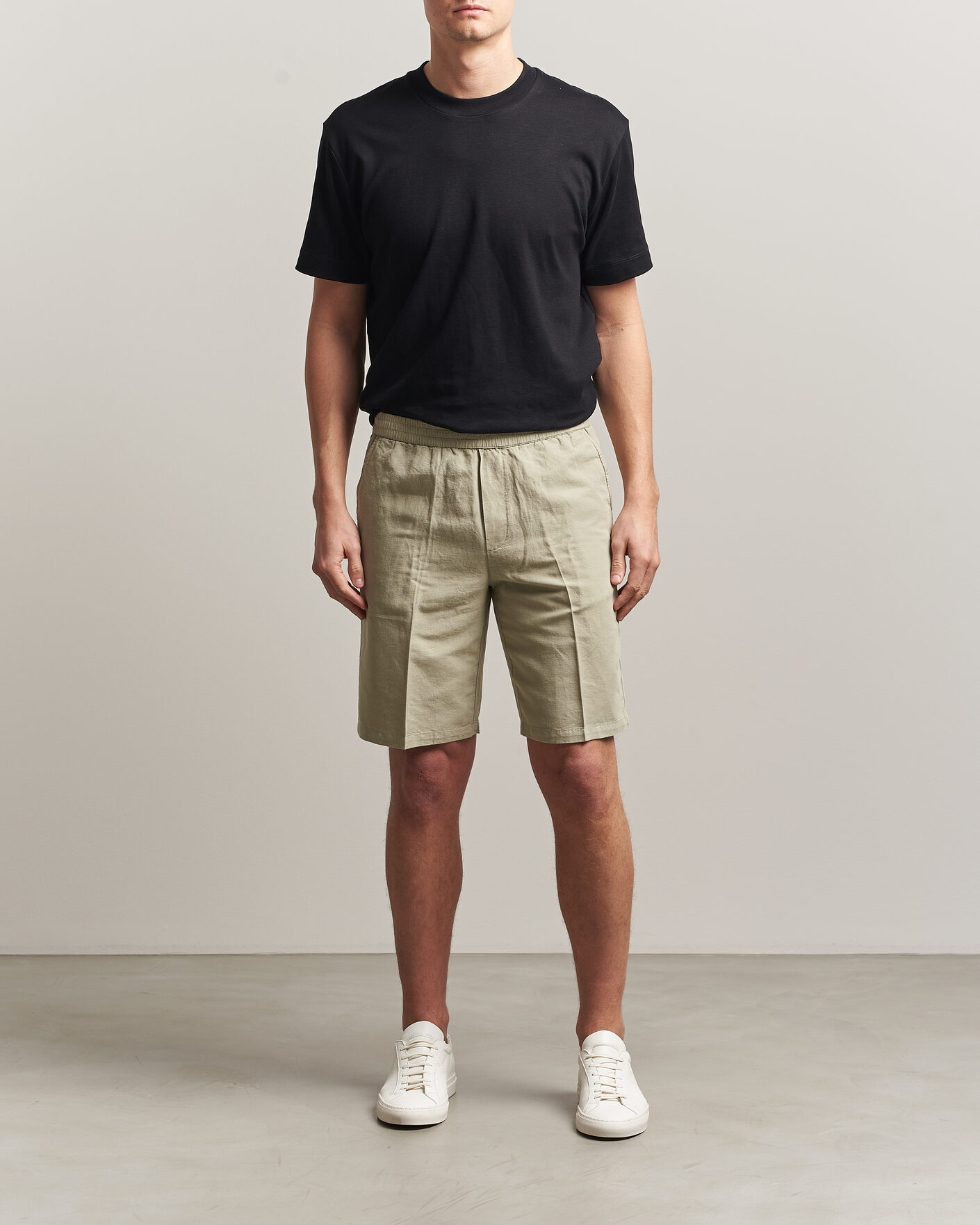 Uomini | Pantaloncini | Filippa K | Theo Relaxed Linen/Cotton Drawstring Shorts Light Green