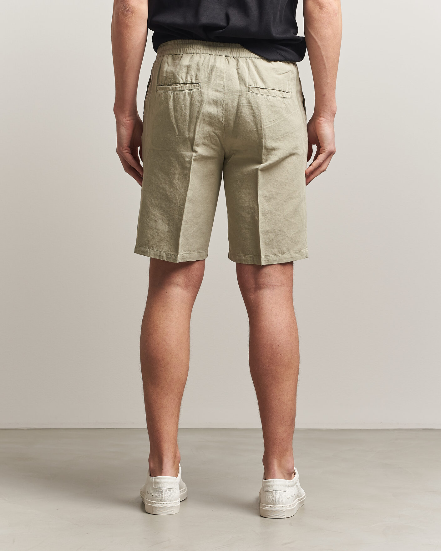 Uomini | Pantaloncini | Filippa K | Theo Relaxed Linen/Cotton Drawstring Shorts Light Green