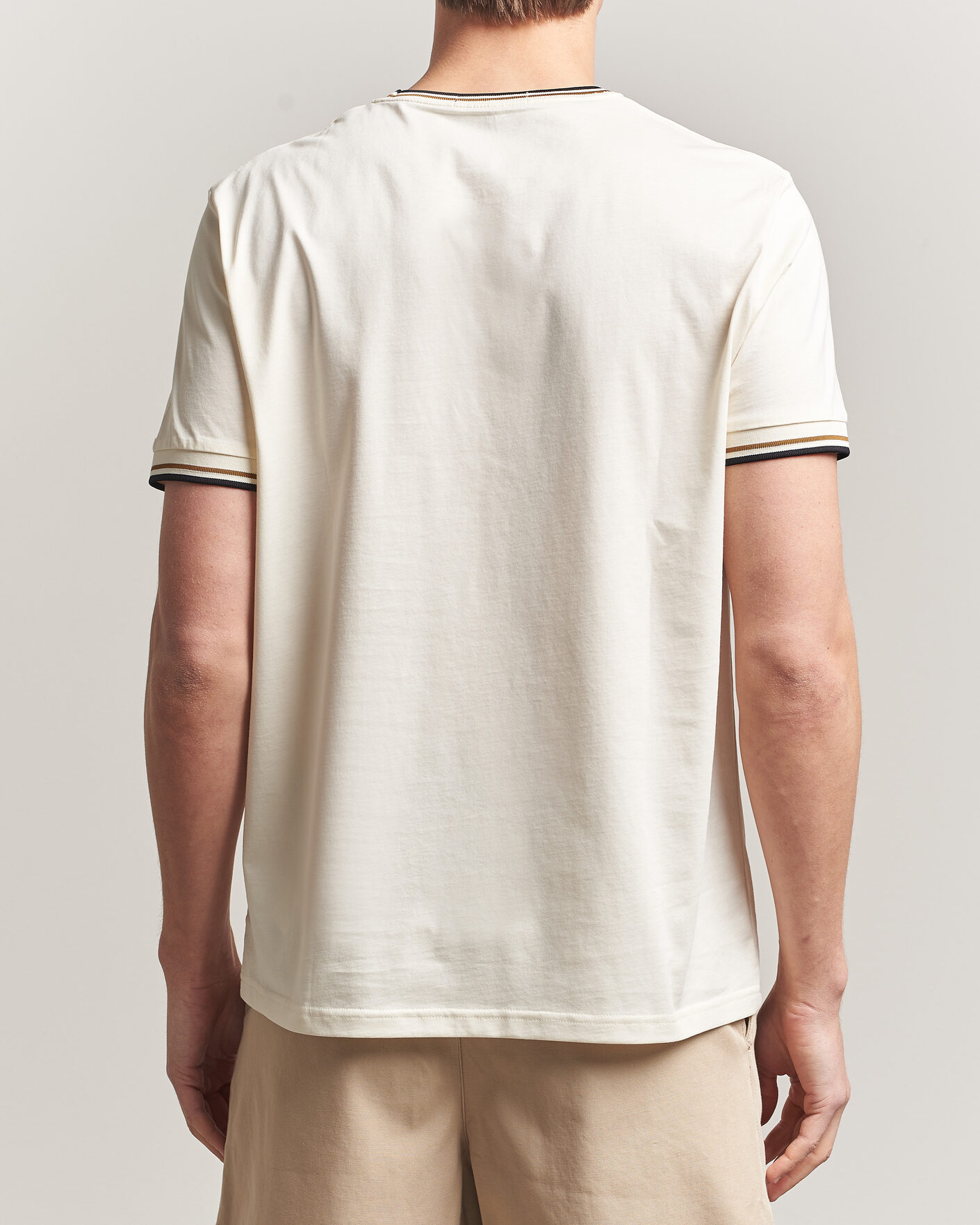 Uomini | T-shirt | Fred Perry | Twin Tipped T-Shirt Ecru
