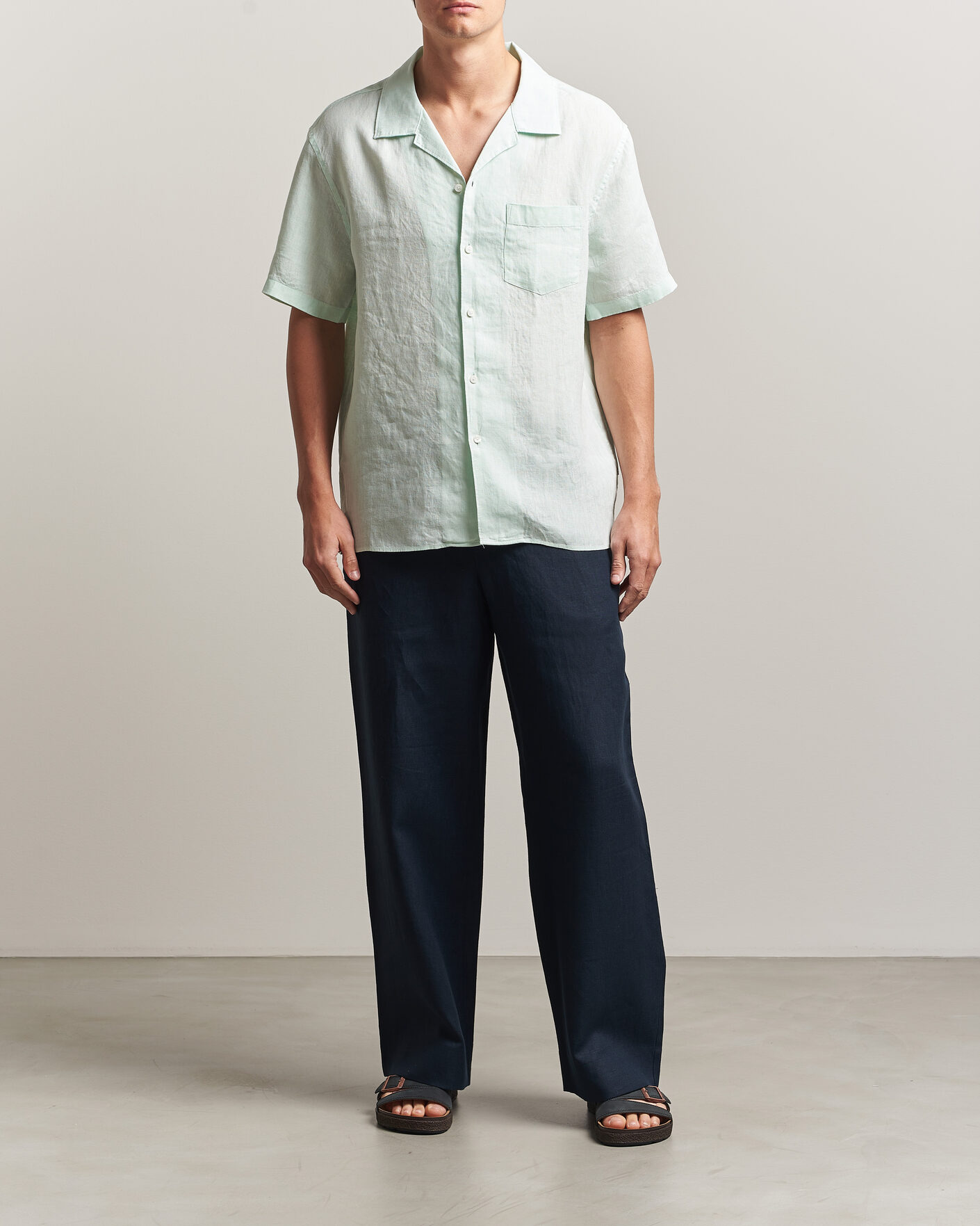 Uomini | Camicie | J.Lindeberg | Elio Linen Short Sleeve Shirt Bay Green