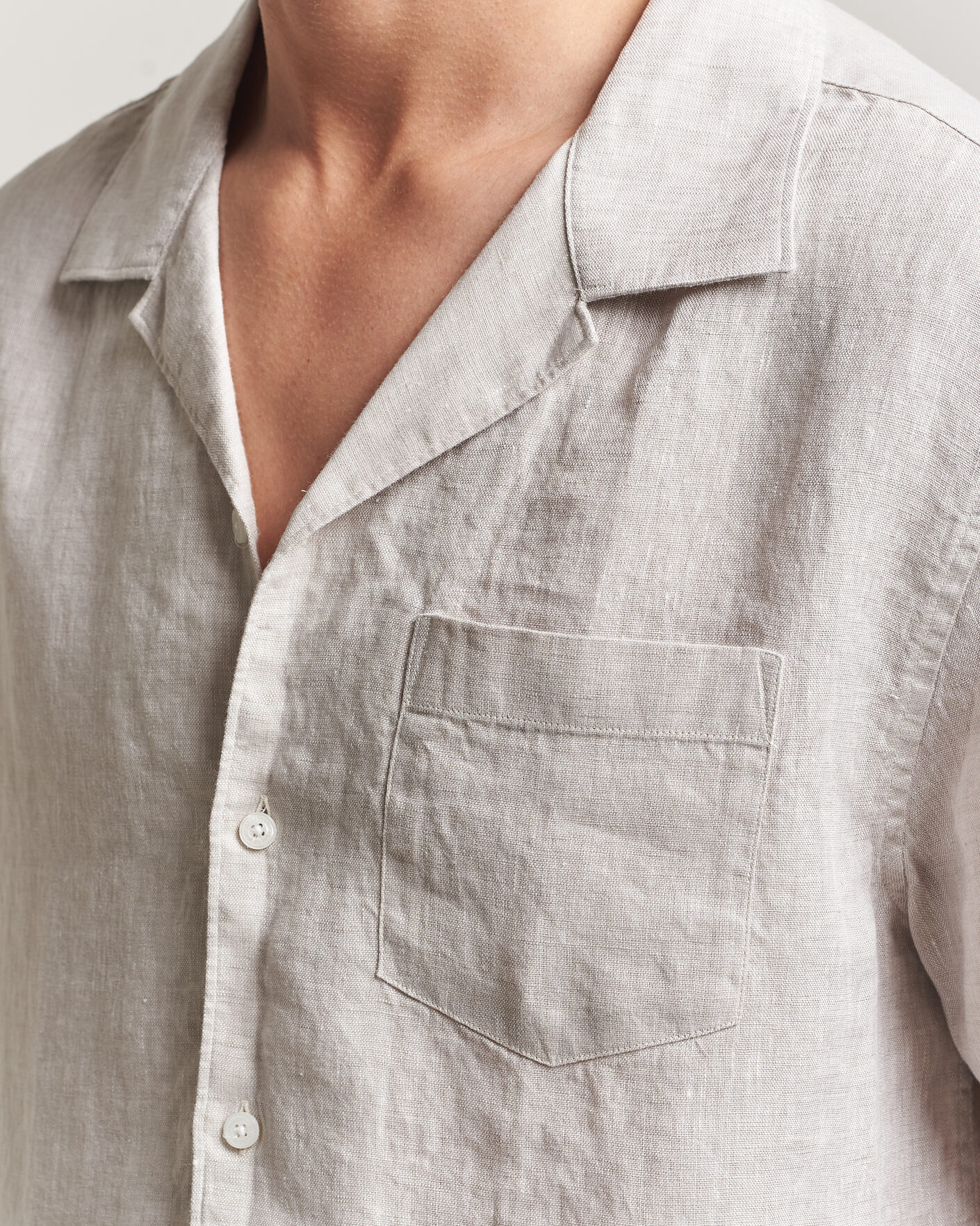 Uomini | Camicie | J.Lindeberg | Elio Linen Short Sleeve Shirt Moonbeam