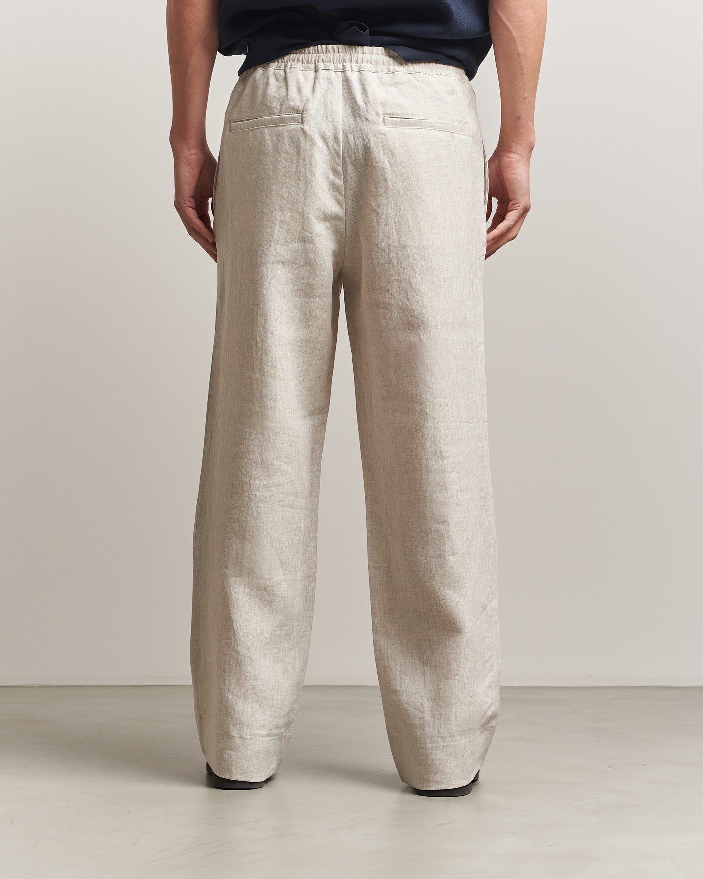 Uomini | Pantaloni | J.Lindeberg | Noah Drape Linen Pants Moonbeam
