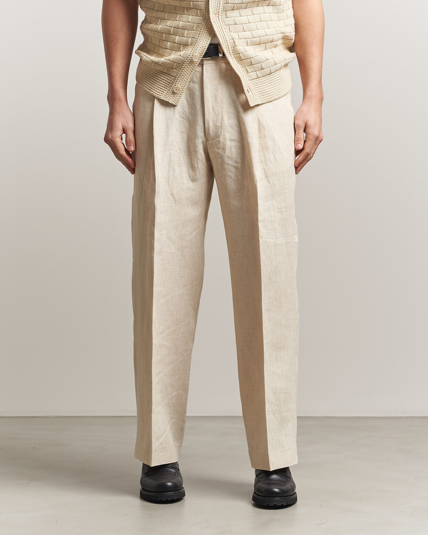 Uomini | Pantaloni | NN07 | Kay Relaxed Fit Linen Trousers Oat