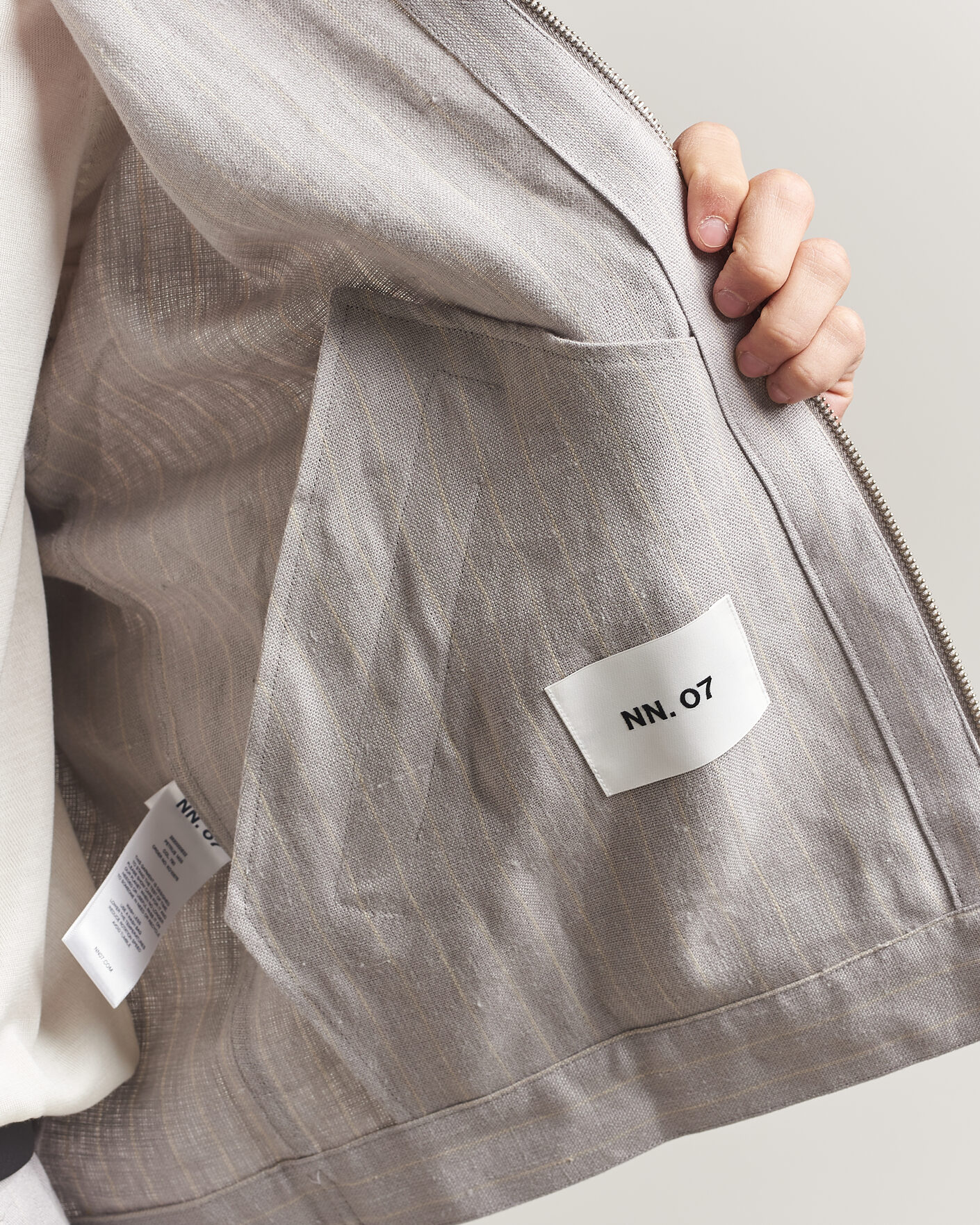 Uomini | Camicie | NN07 | Petrus Pinstriped Linen Full Zip Overshirt Grey