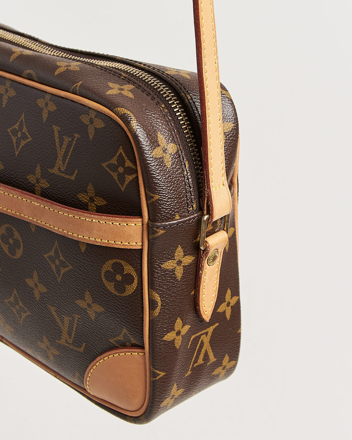 Uomini | Pre-Owned & Vintage Bags | Louis Vuitton Pre-Owned | Trocadero 27 Bag Monogram