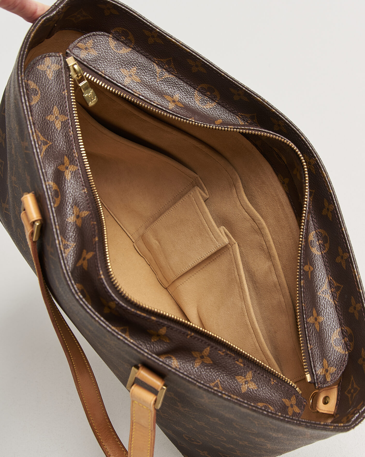 Uomini | Pre-Owned & Vintage Bags | Louis Vuitton Pre-Owned | Luco Bag Monogram