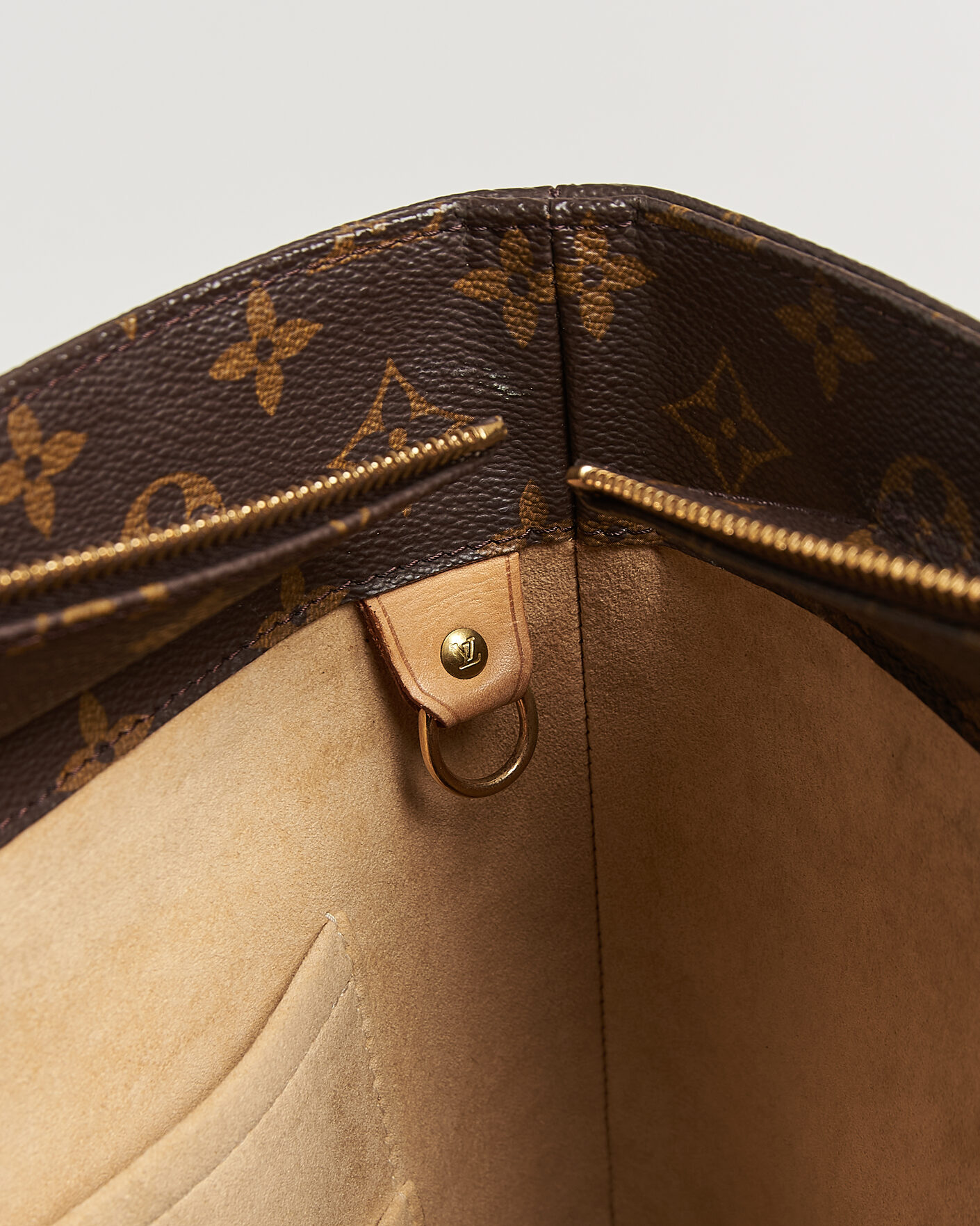 Uomini | Pre-Owned & Vintage Bags | Louis Vuitton Pre-Owned | Luco Bag Monogram