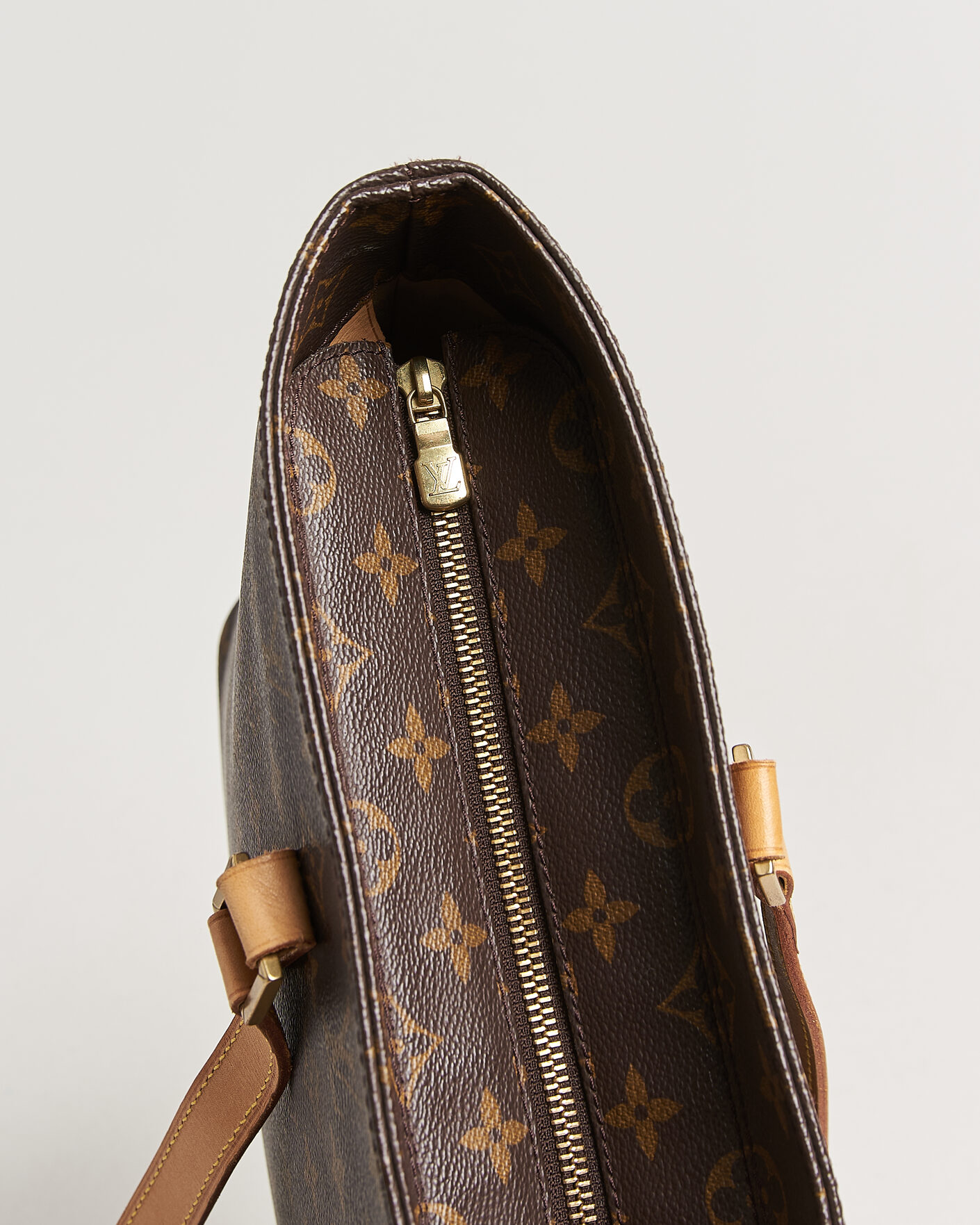 Uomini | Pre-Owned & Vintage Bags | Louis Vuitton Pre-Owned | Luco Bag Monogram