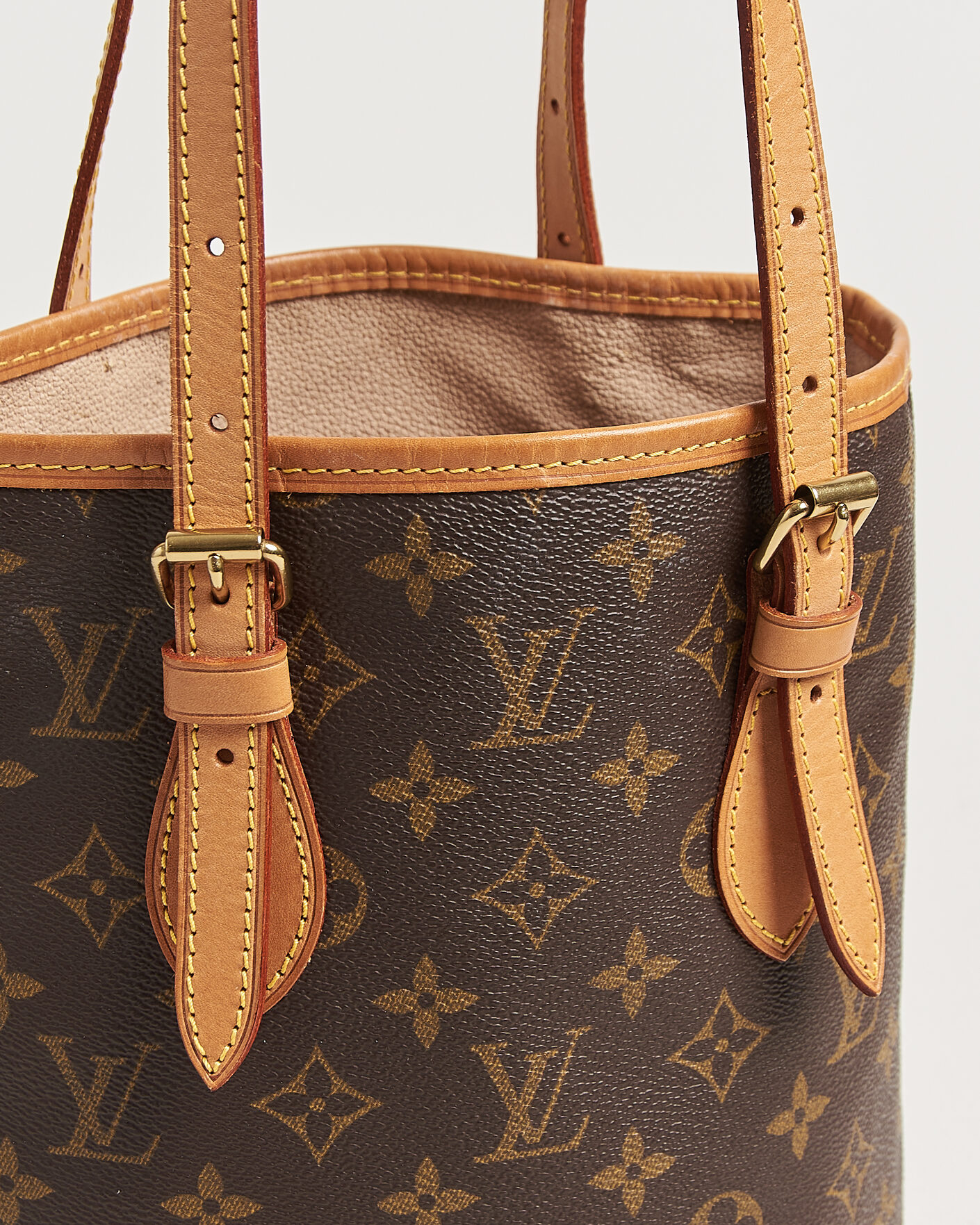 Uomini | Pre-Owned & Vintage Bags | Louis Vuitton Pre-Owned | Bucket PM Bag Monogram