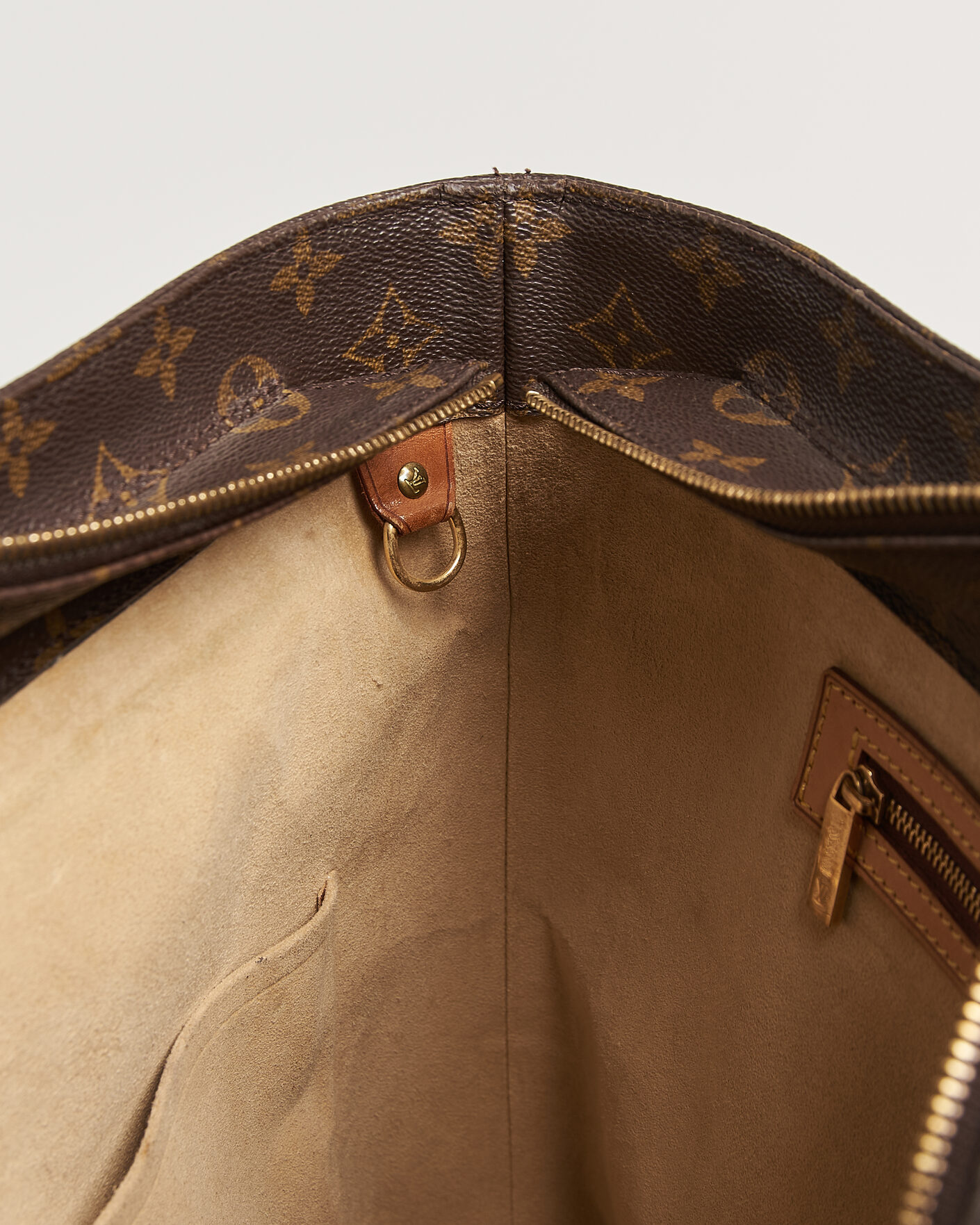 Uomini | Pre-Owned & Vintage Bags | Louis Vuitton Pre-Owned | Luco Bag Monogram