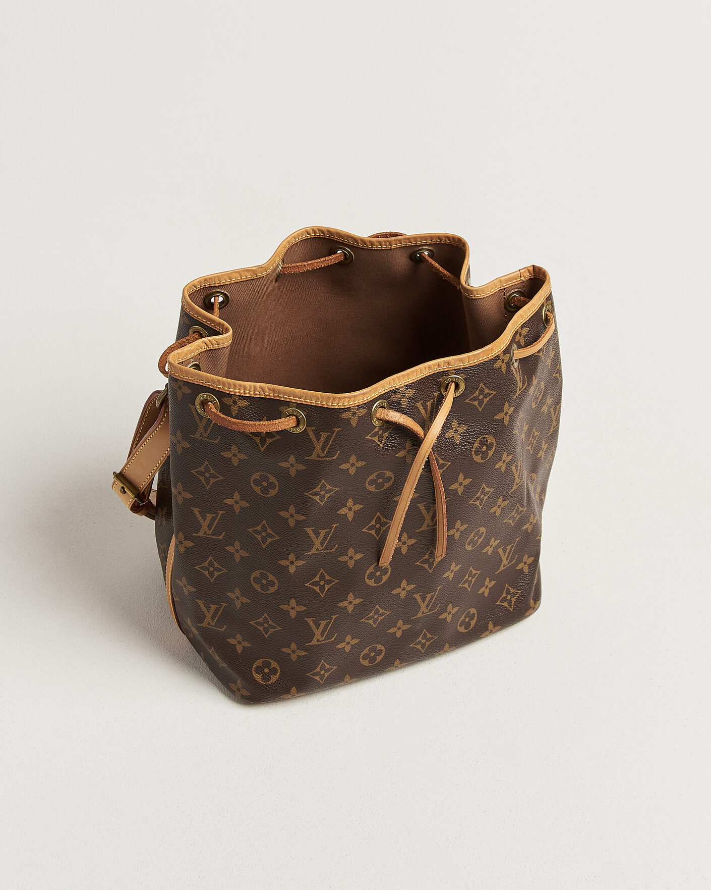 Uomini | Pre-Owned & Vintage Bags | Louis Vuitton Pre-Owned | Petit Noé Monogram
