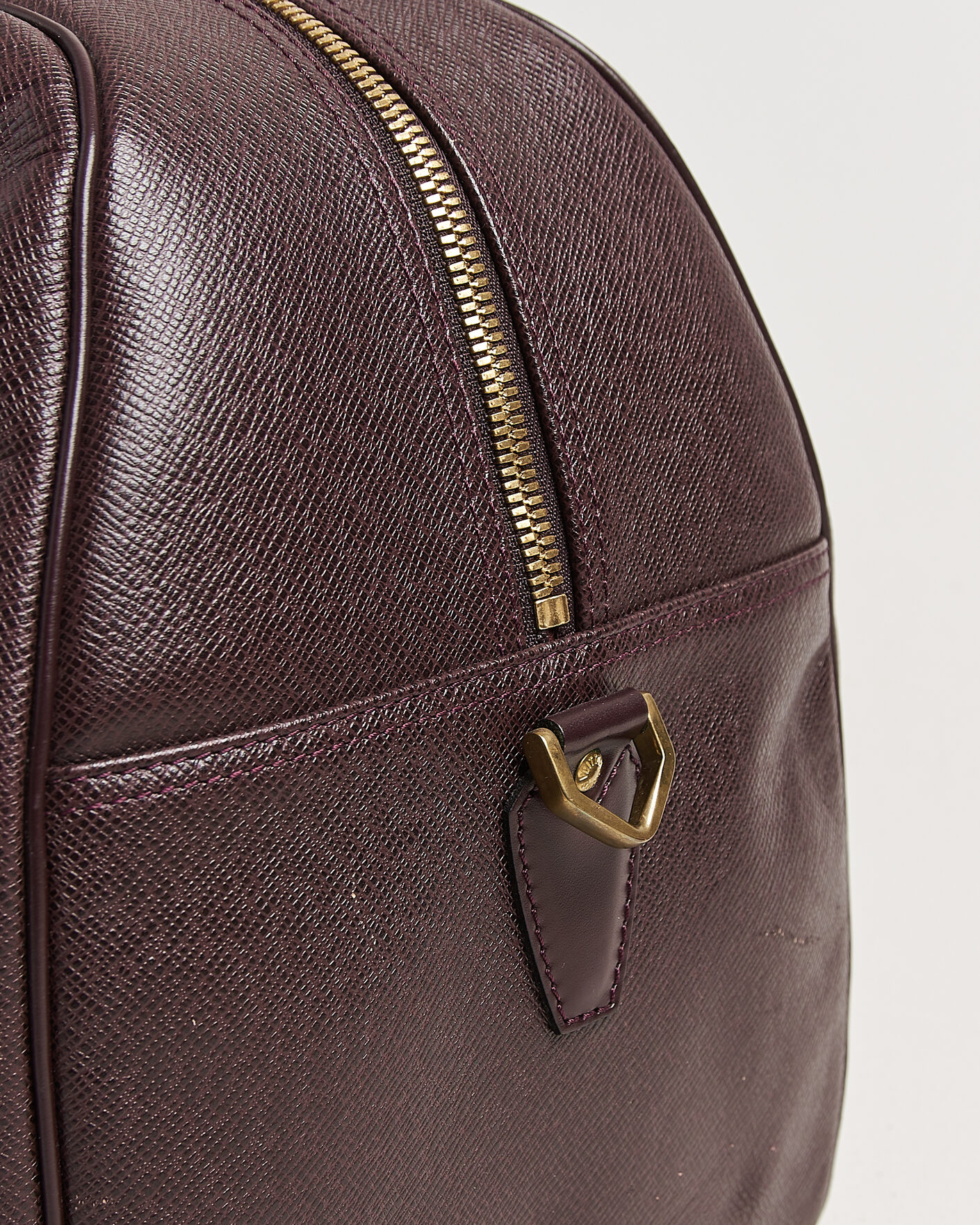 Uomini | Pre-Owned & Vintage Bags | Louis Vuitton Pre-Owned | Taiga Kendall Weekend Bag PM Burgundy