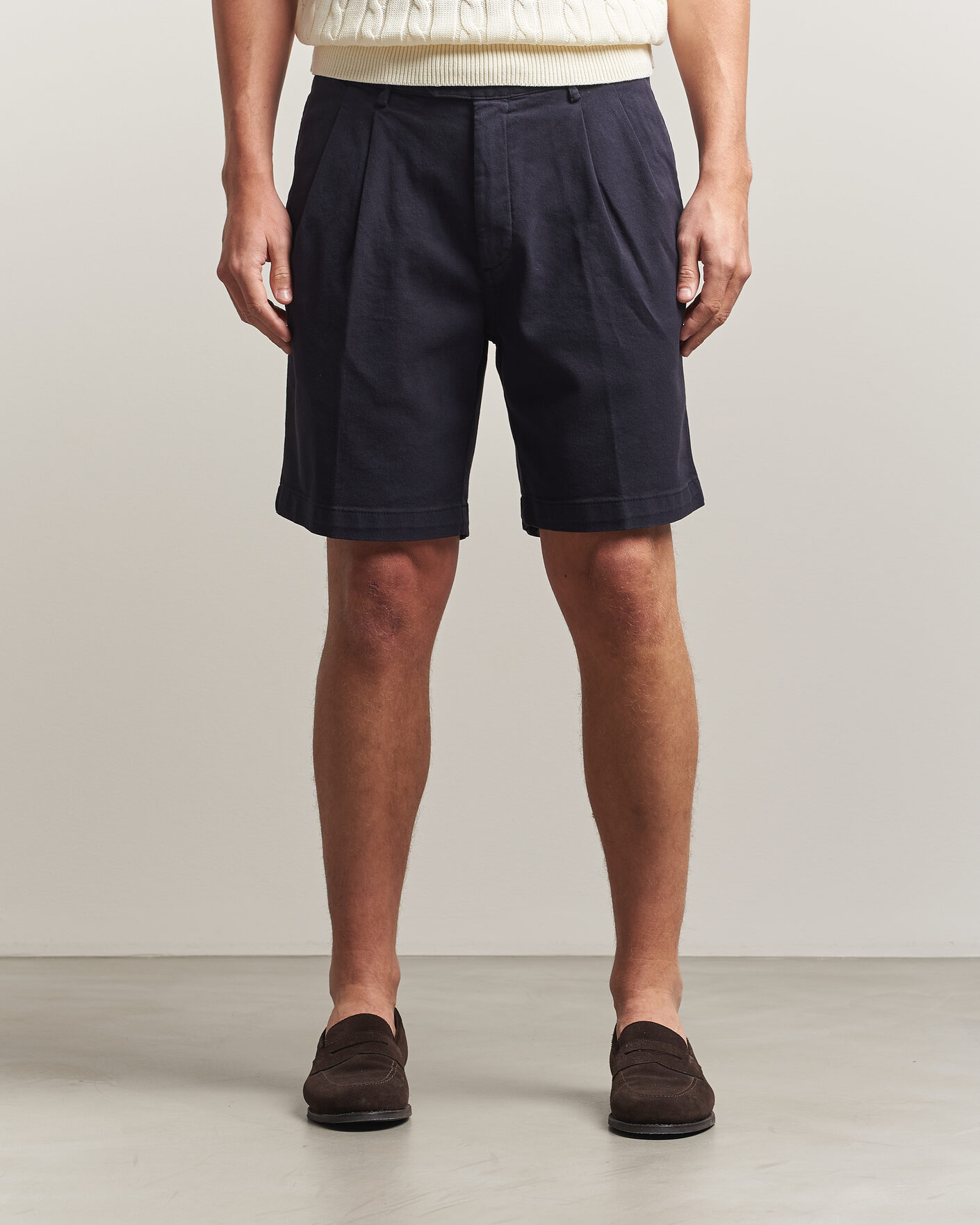 Uomini | Pantaloncini | Oscar Jacobson | Tanker Pleat Shorts Navy