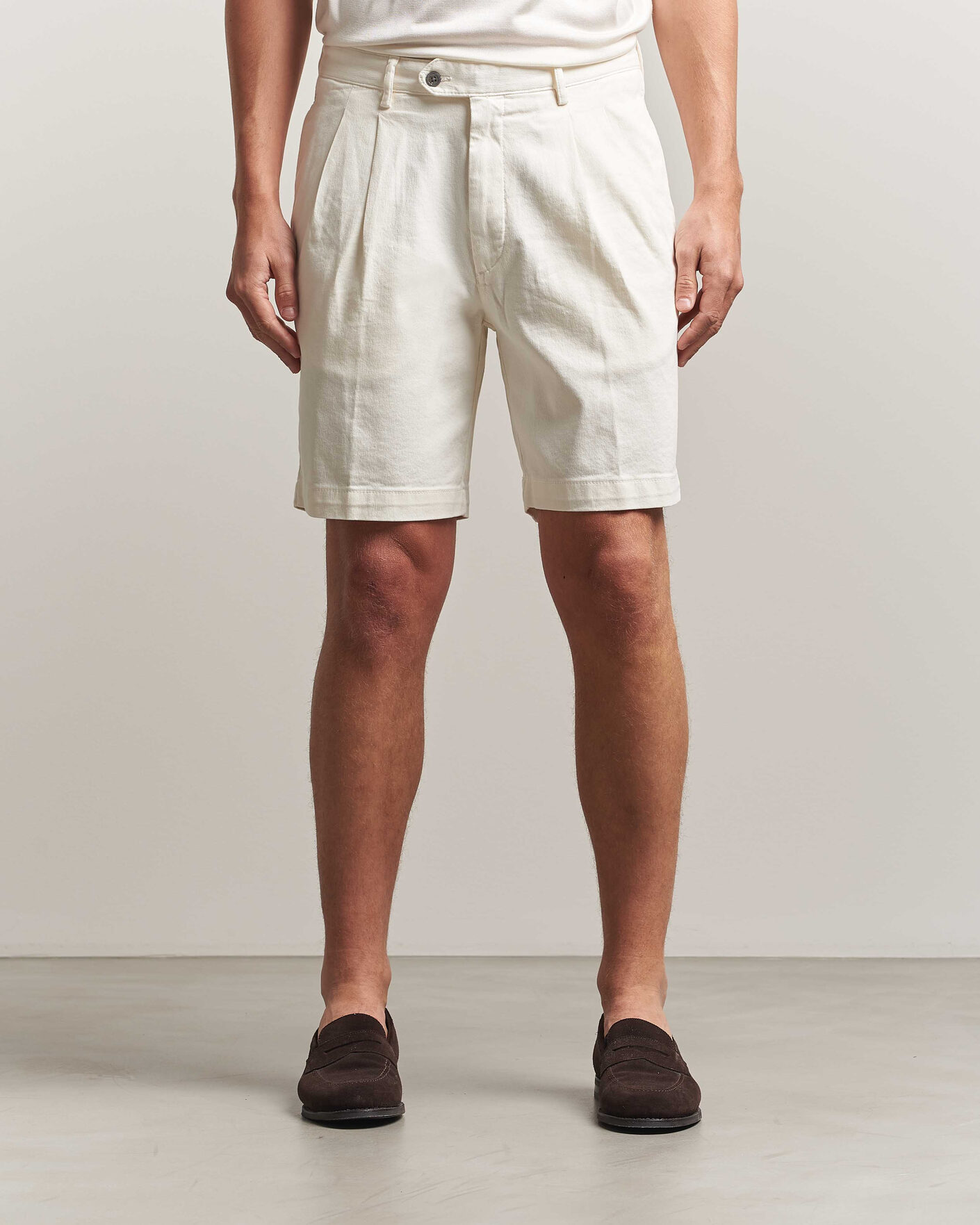Uomini | Pantaloncini | Oscar Jacobson | Tanker Pleat Shorts White
