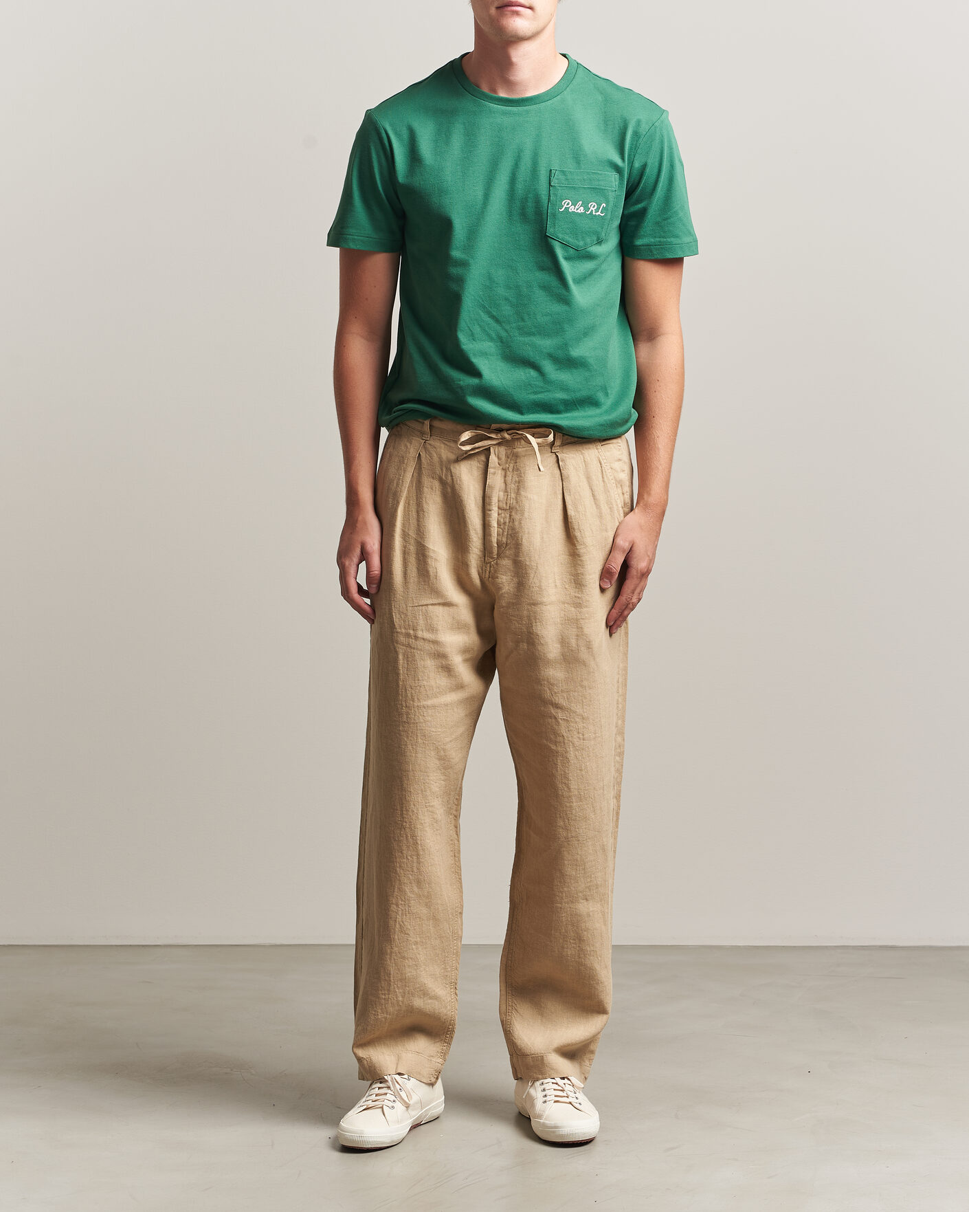Uomini | Pantaloni | Polo Ralph Lauren | Easy Fit Pleated Trousers Coastal Beige