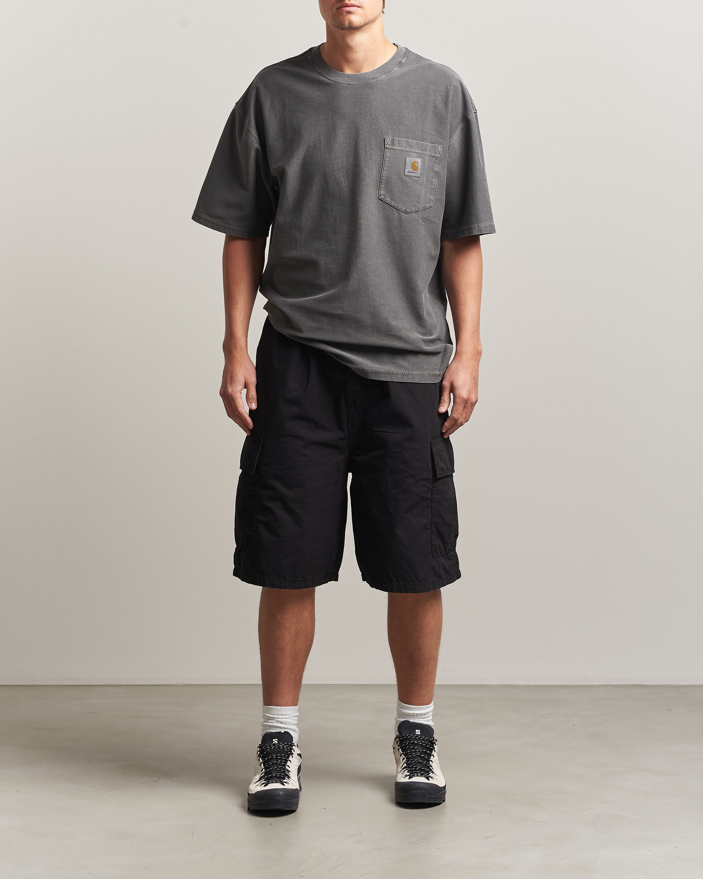 Uomini | Pantaloncini | Carhartt WIP | Mandler Cargo Cotton Poplin Shorts Black