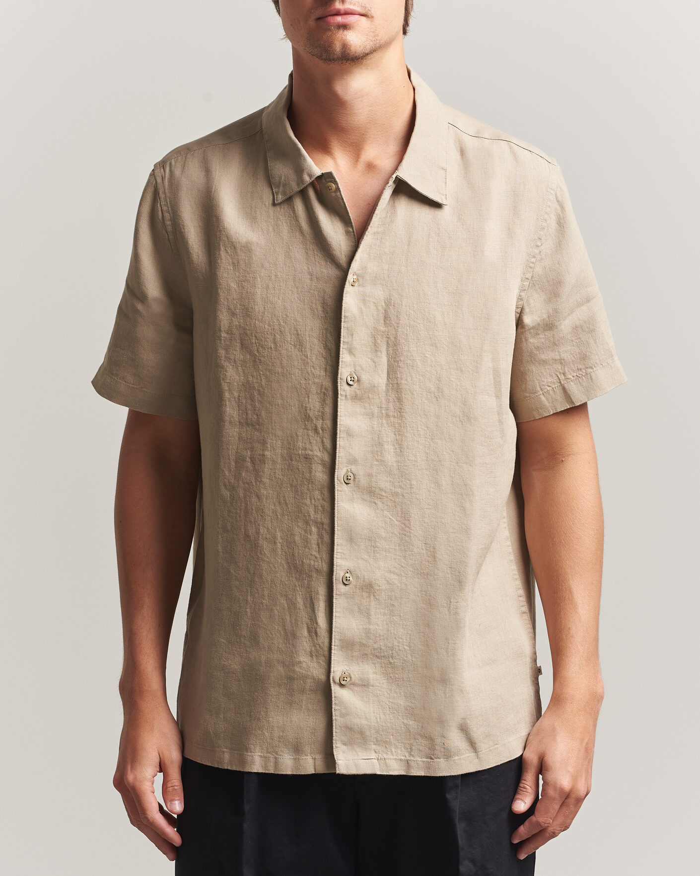 Uomini | Camicie | Samsøe Samsøe | Avan Linen Short Sleeve Shirt Aluminum