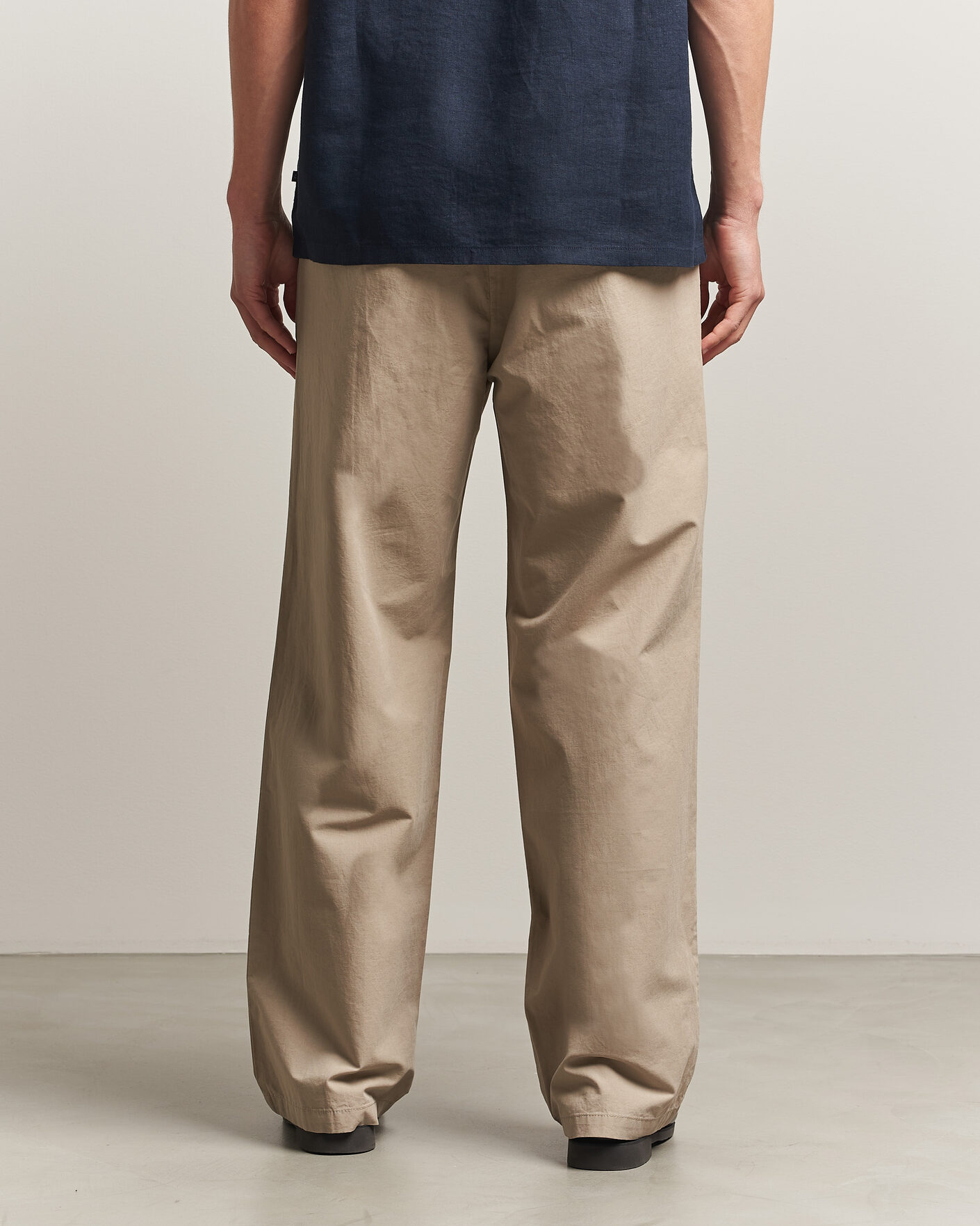 Uomini | Pantaloni | Samsøe Samsøe | Valentin Cotton/Linen Pleated Trousers Aluminum