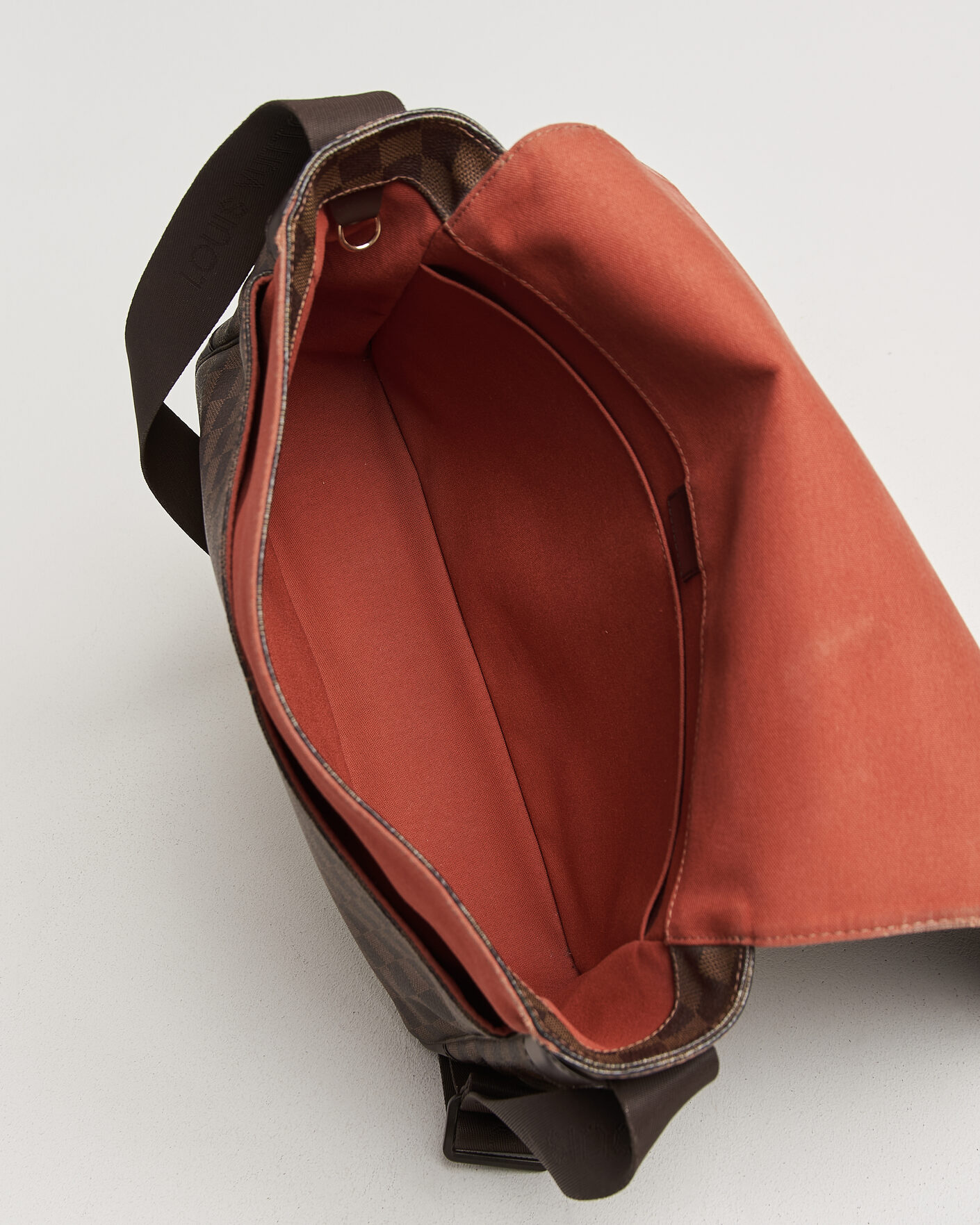 Uomini | Pre-Owned & Vintage Bags | Louis Vuitton Pre-Owned | Bastille Bag Damier Ebene