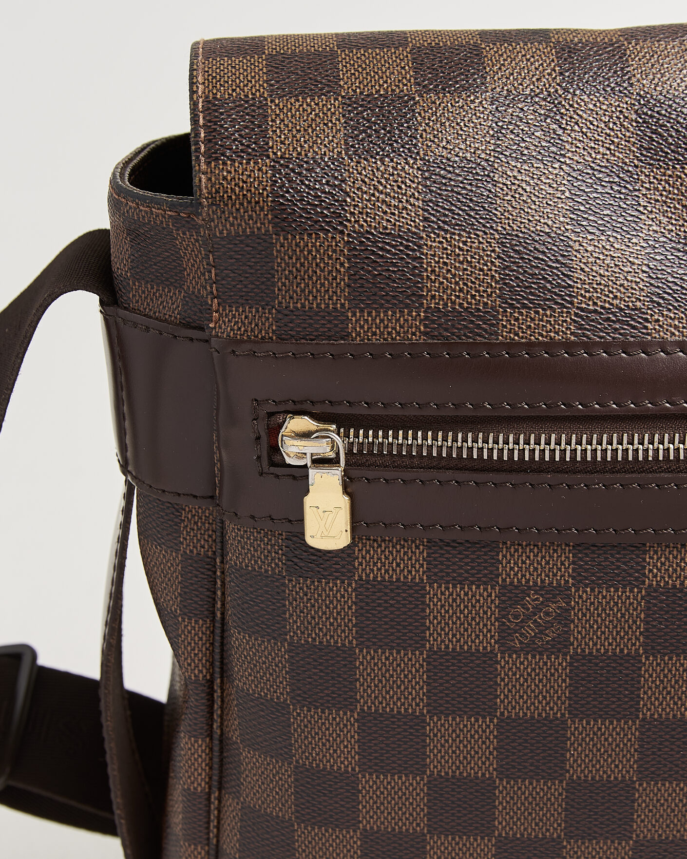 Uomini | Pre-Owned & Vintage Bags | Louis Vuitton Pre-Owned | Bastille Bag Damier Ebene