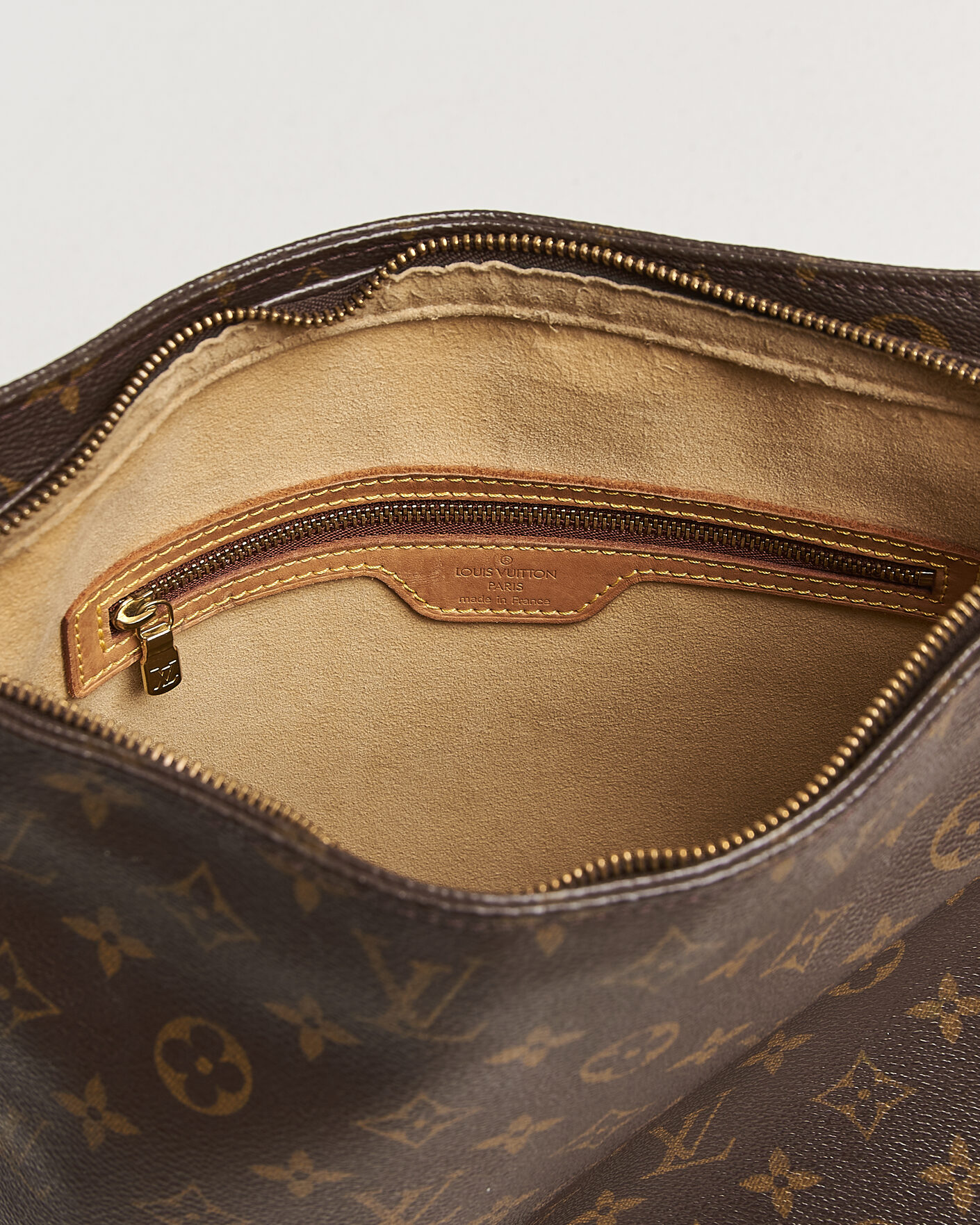 Uomini | Pre-Owned & Vintage Bags | Louis Vuitton Pre-Owned | Looping Handbag GM Monogram