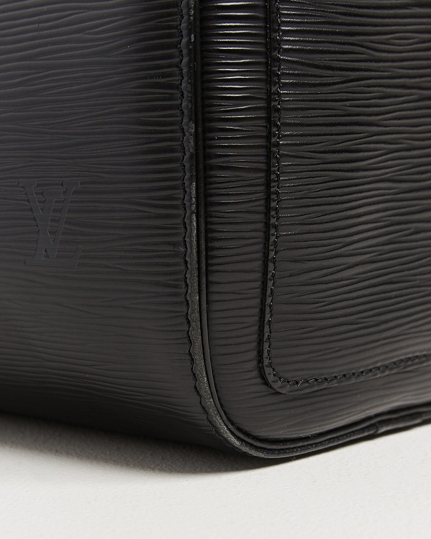 Uomini | Pre-Owned & Vintage Bags | Louis Vuitton Pre-Owned | Speedy Epi Leather 25 Black