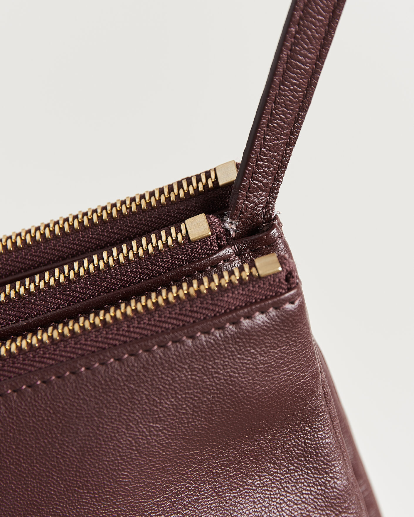 Uomini | Pre-Owned & Vintage Bags | Celine Pre-Owned | Trio Bag Medium Leather Burgundy