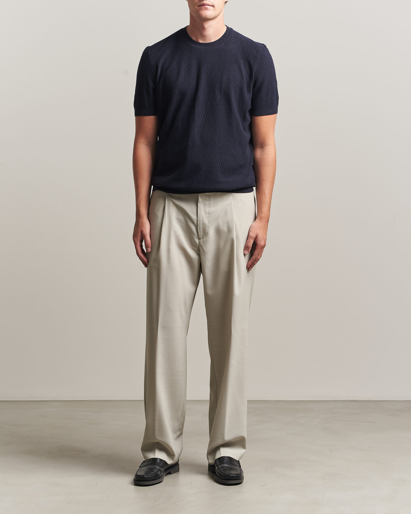 Uomini | Pantaloni | BOSS BLACK | Pat Pleated Wool Trousers Light Beige