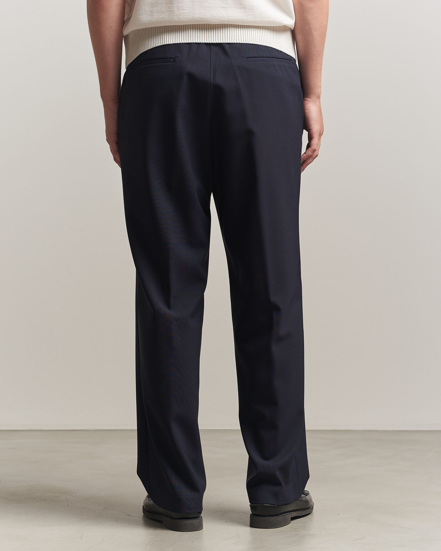 Uomini | Pantaloni | BOSS BLACK | Pat Pleated Wool Trousers Dark Blue