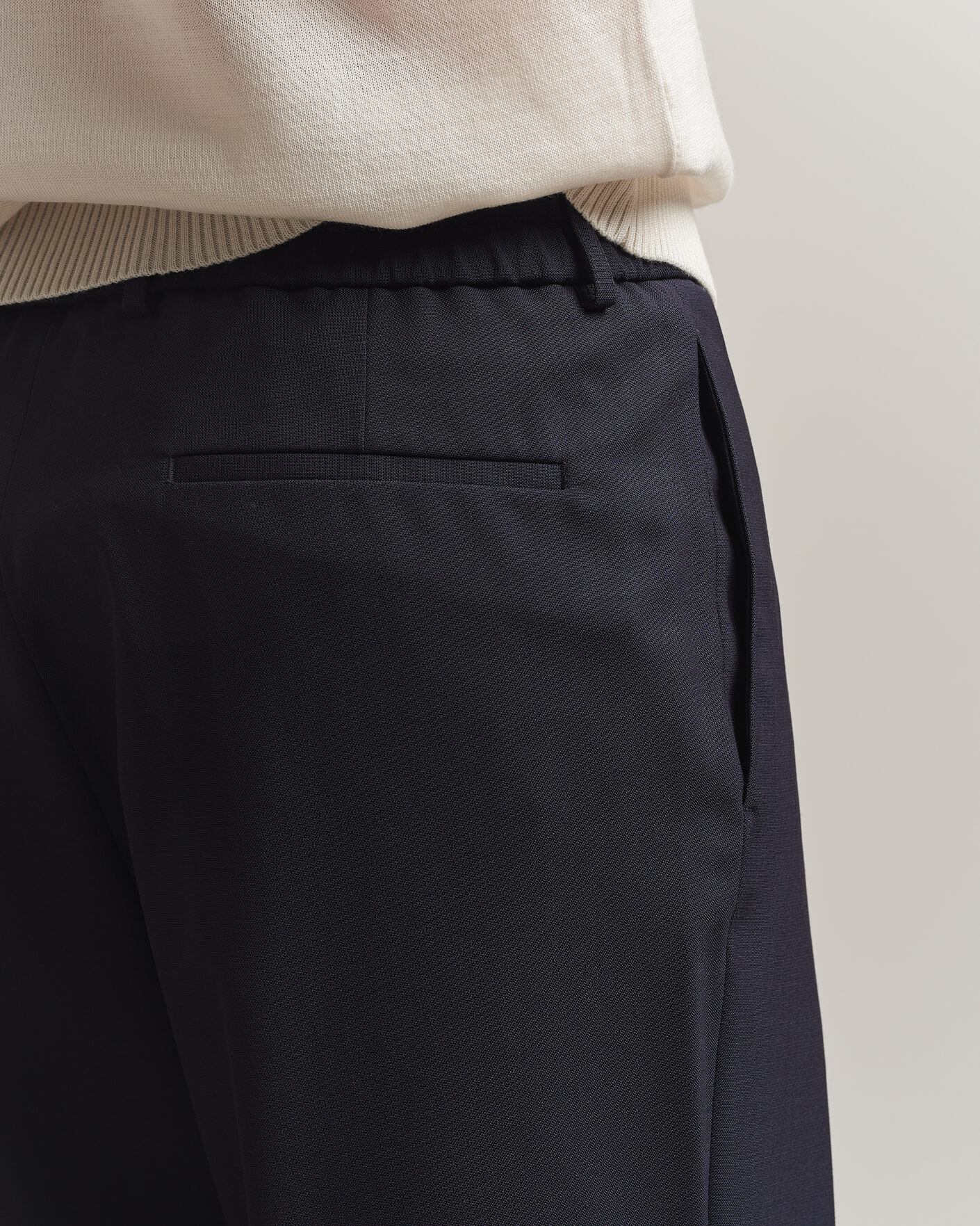 Uomini | Pantaloni | BOSS BLACK | Pat Pleated Wool Trousers Dark Blue