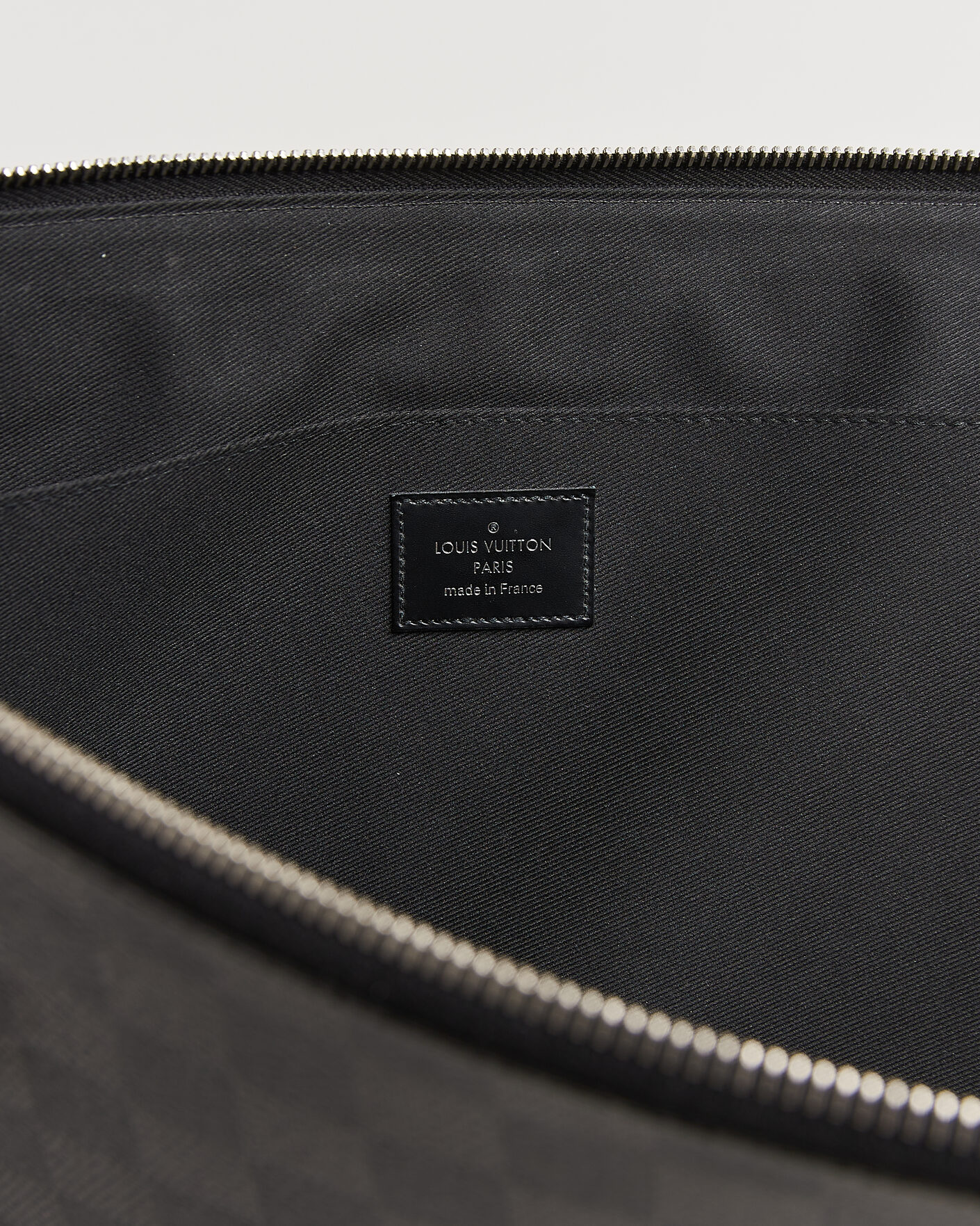 Uomini | Pre-Owned & Vintage Bags | Louis Vuitton Pre-Owned | Pochette Jules Damier Graphite