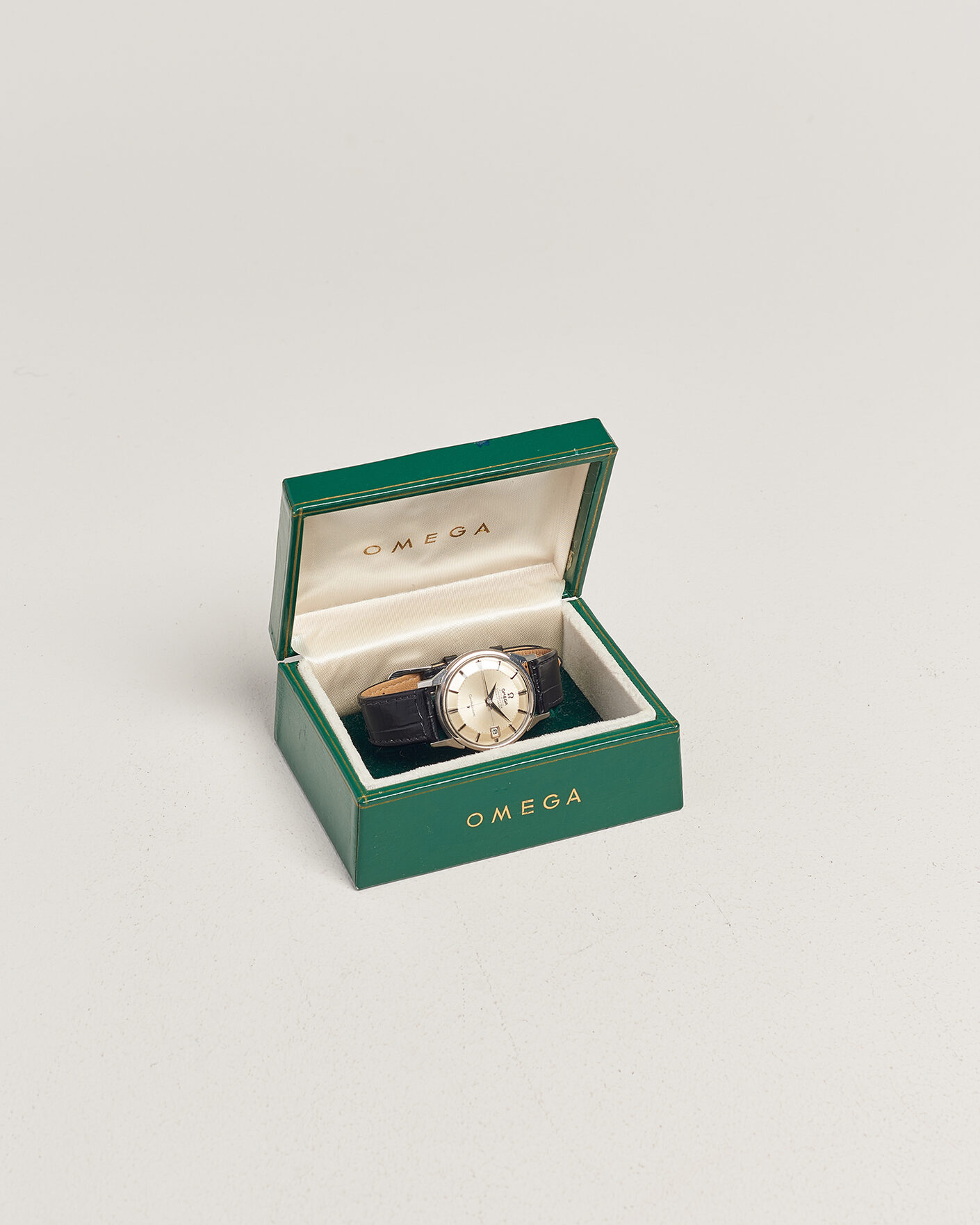 Uomini | Pre-Owned & Vintage Watches | Omega Pre-Owned | Constellation Pie Pan