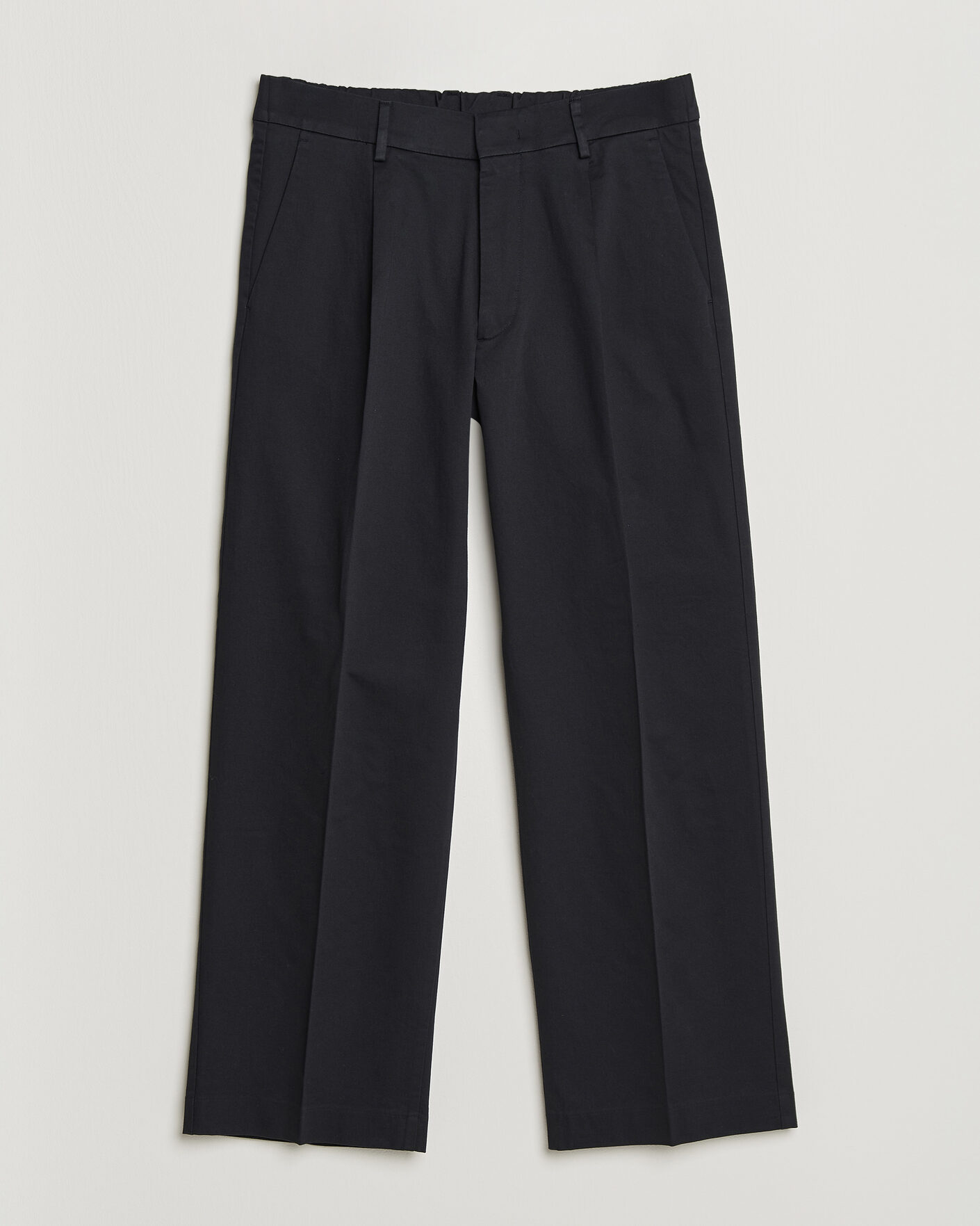 Uomini | Pantaloni | NN07 | Kay Relaxed Fit Pleated Cotton Trousers Navy Blue