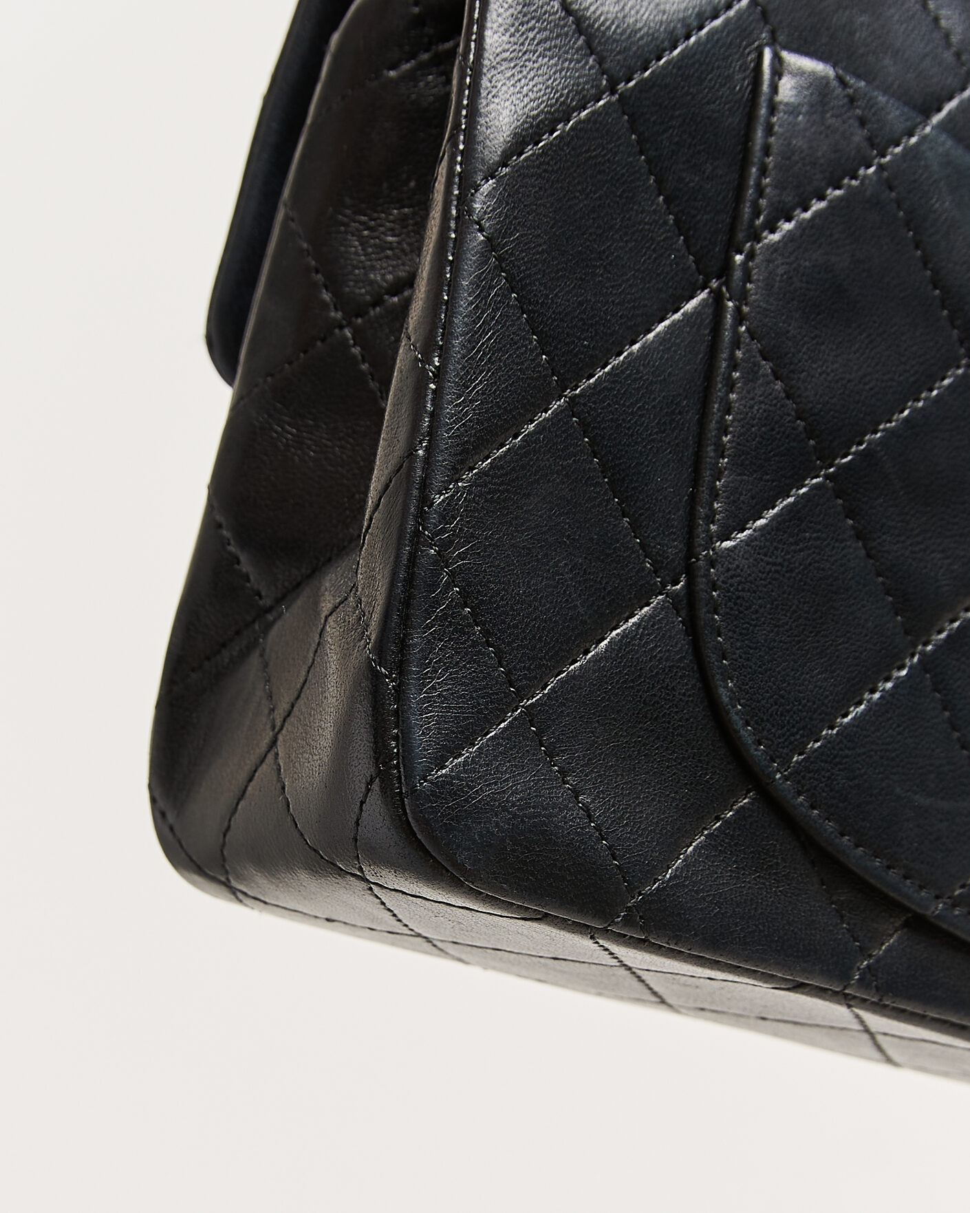 Uomini | Pre-Owned & Vintage Bags | Chanel Pre-Owned | Classic Small Double Flap Bag Black