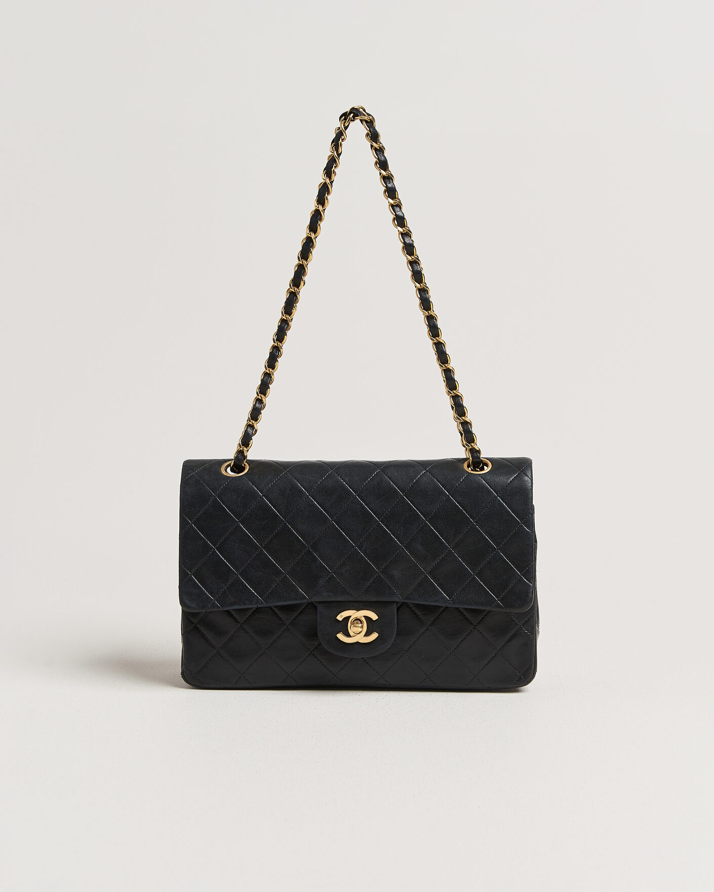 Uomini | Pre-Owned & Vintage Bags | Chanel Pre-Owned | Classic Medium Double Flap Bag Black