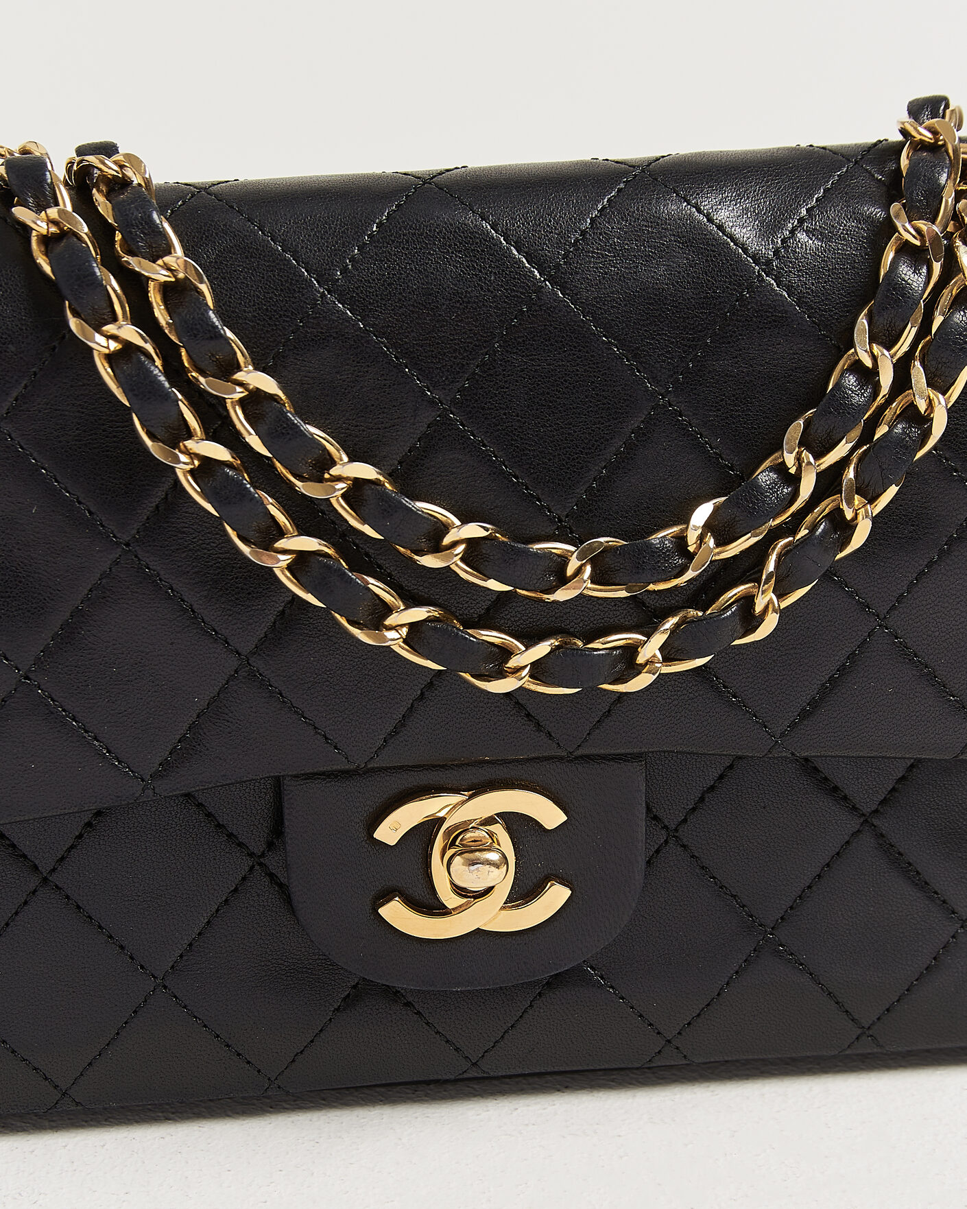 Uomini | Pre-Owned & Vintage Bags | Chanel Pre-Owned | Classic Small Double Flap Bag Black