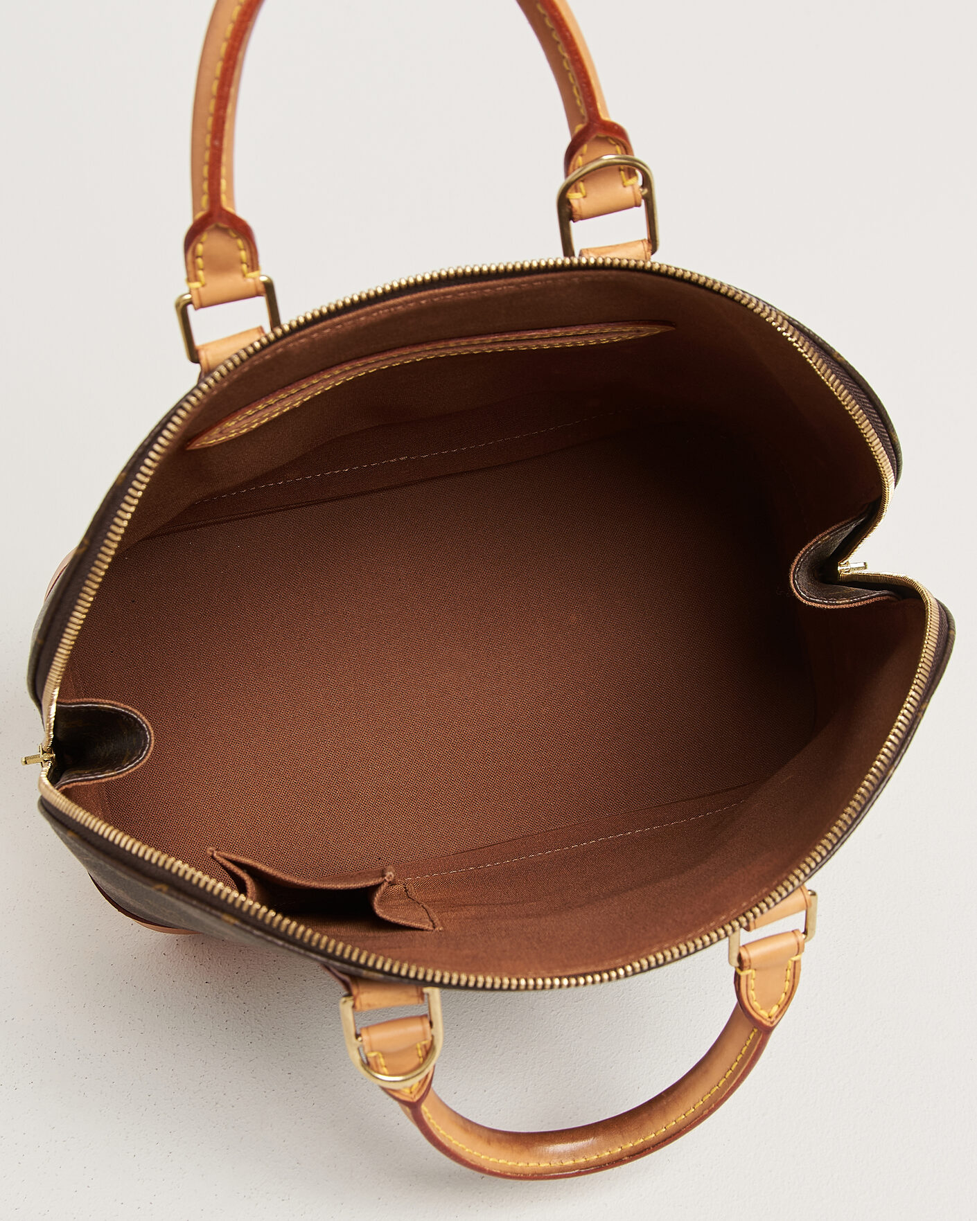 Uomini | Pre-Owned & Vintage Bags | Louis Vuitton Pre-Owned | Alma Bag PM Monogram