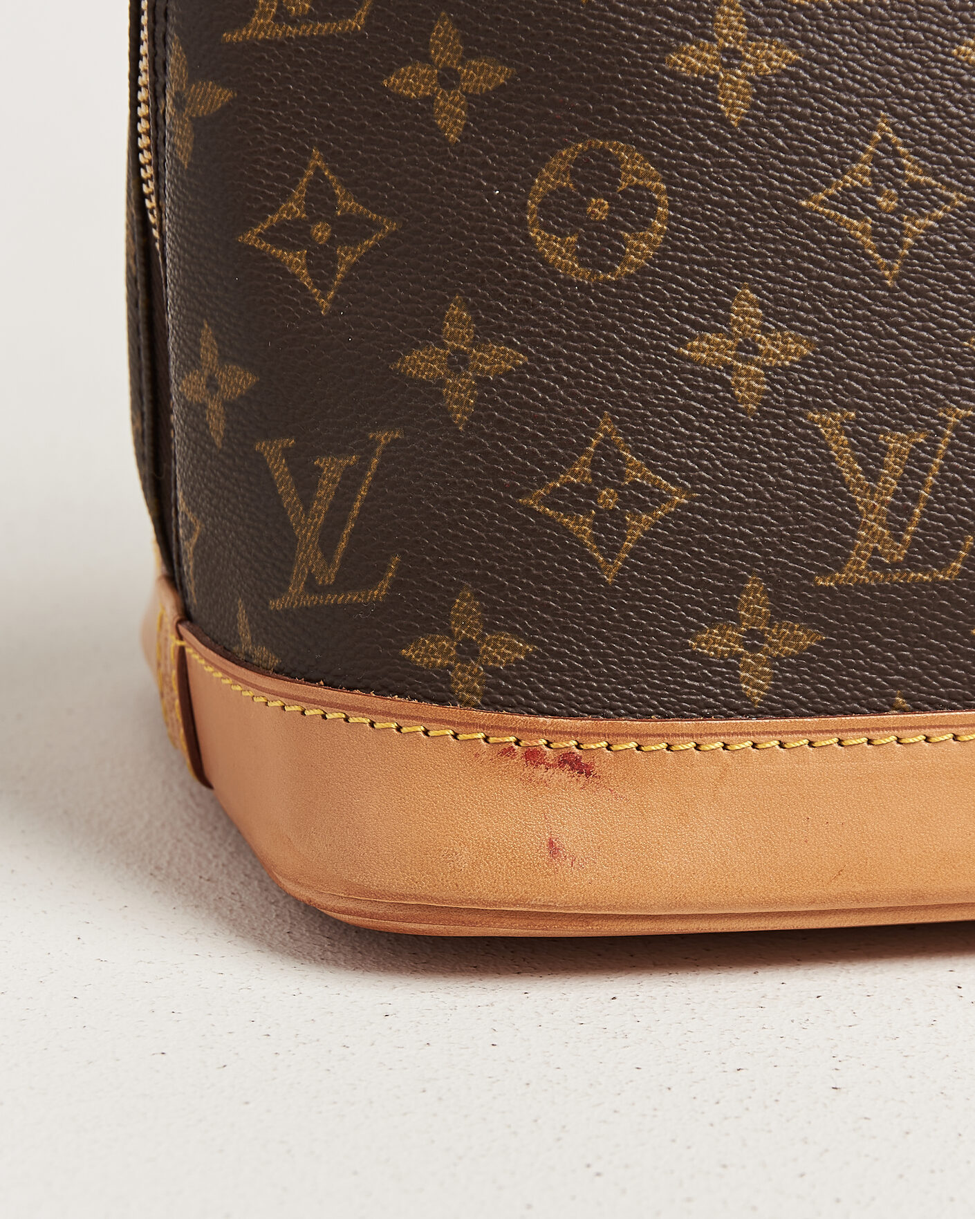 Uomini | Pre-Owned & Vintage Bags | Louis Vuitton Pre-Owned | Alma Bag PM Monogram