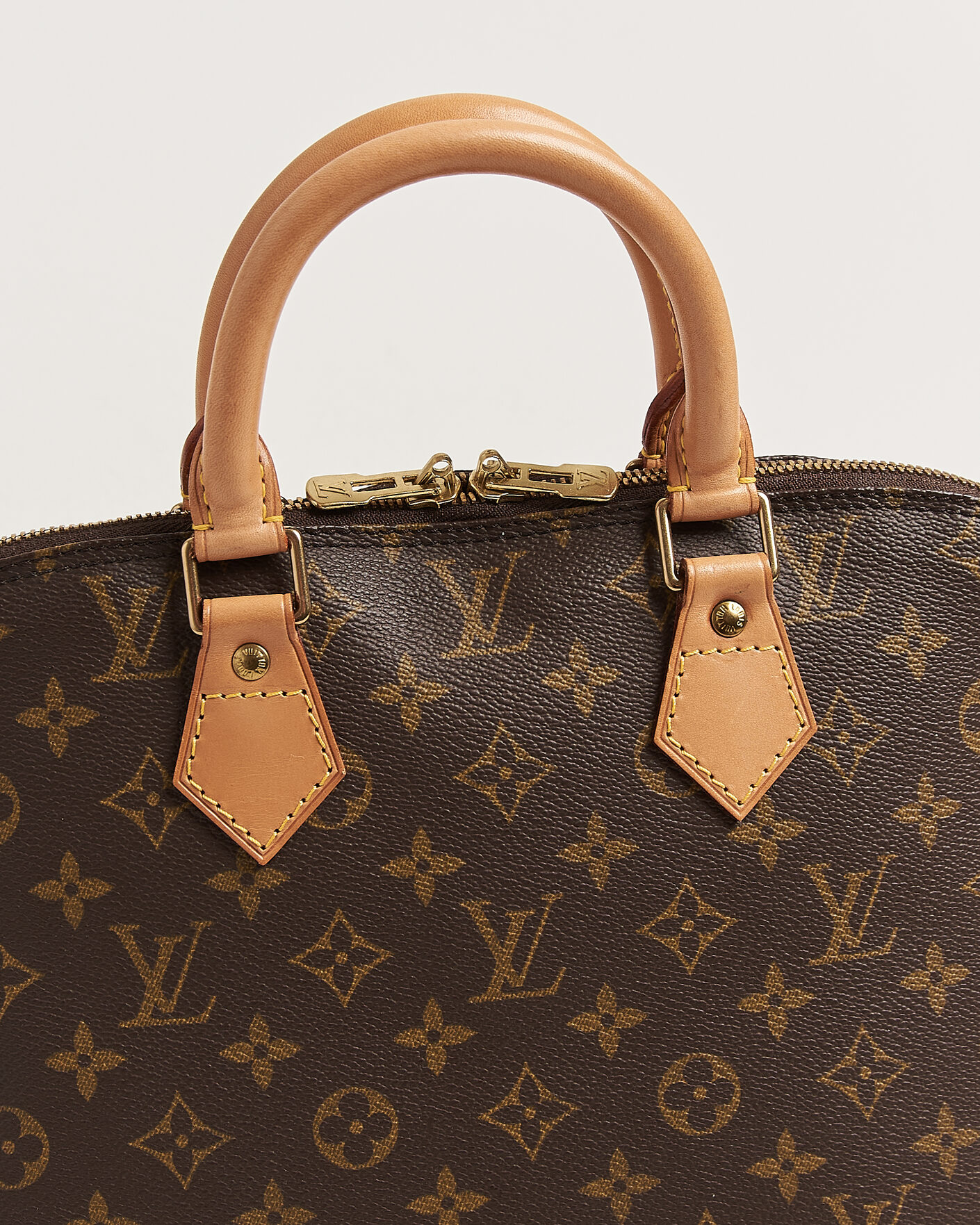 Uomini | Pre-Owned & Vintage Bags | Louis Vuitton Pre-Owned | Alma Bag PM Monogram