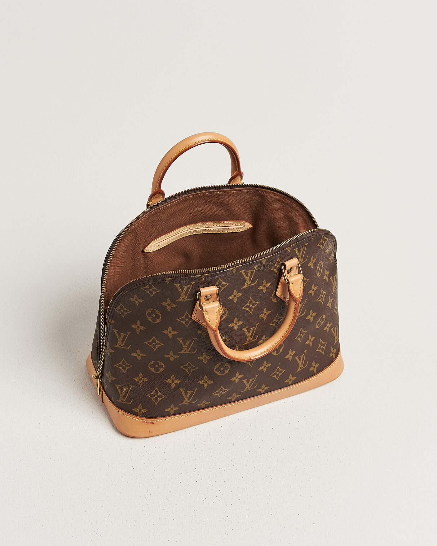 Uomini | Pre-Owned & Vintage Bags | Louis Vuitton Pre-Owned | Alma Bag PM Monogram