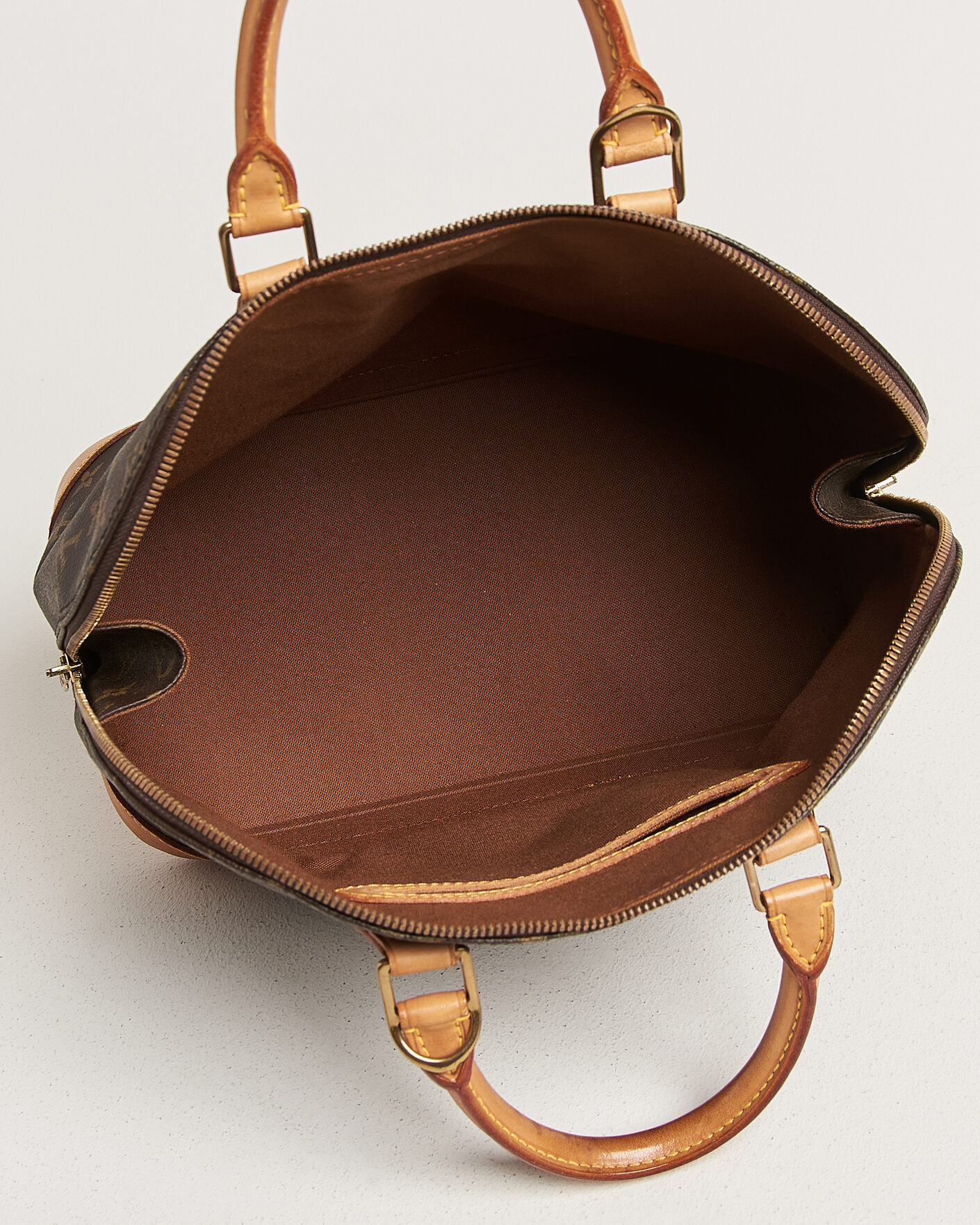 Uomini | Pre-Owned & Vintage Bags | Louis Vuitton Pre-Owned | Alma Bag PM Monogram